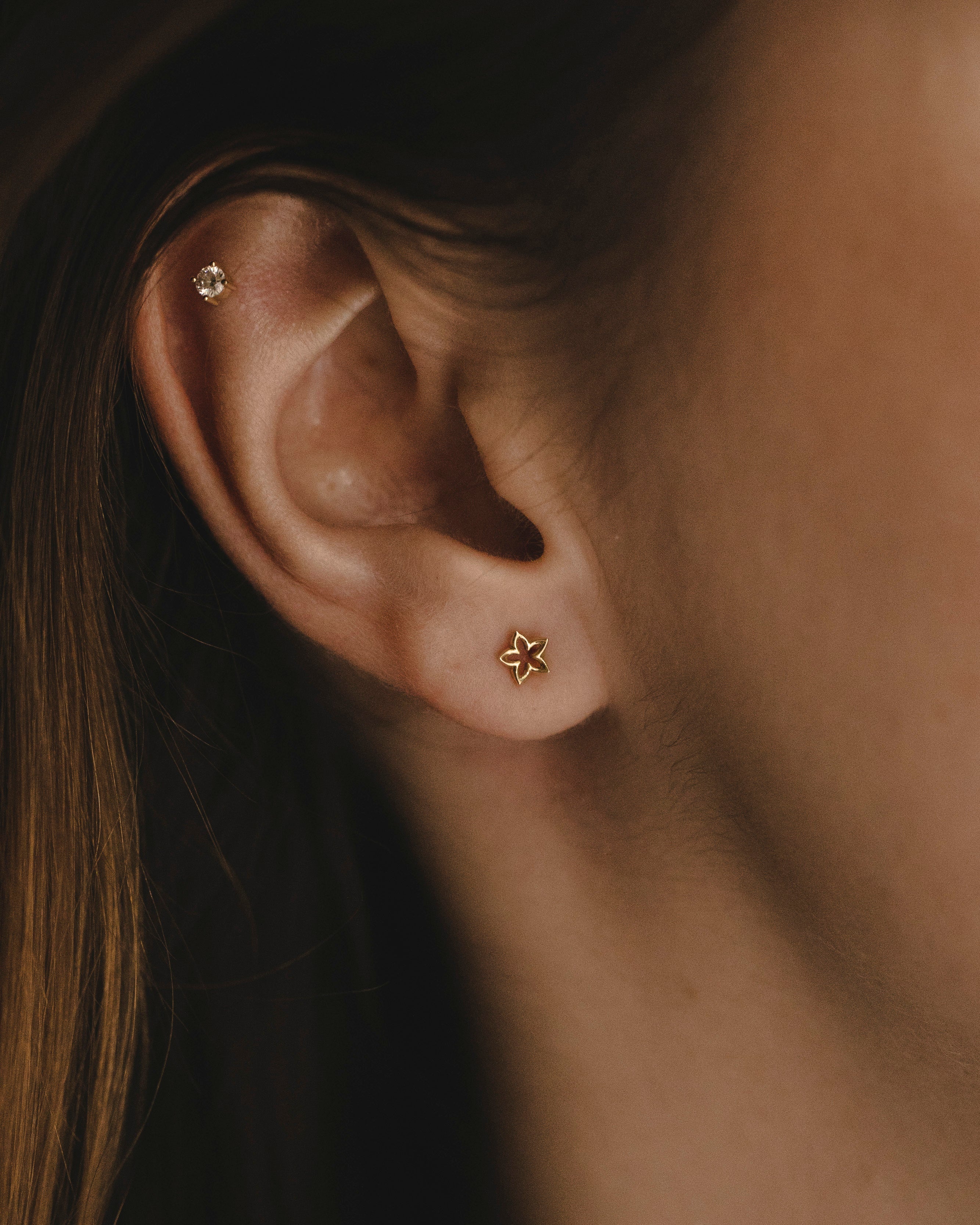 עגיל פרח לילי