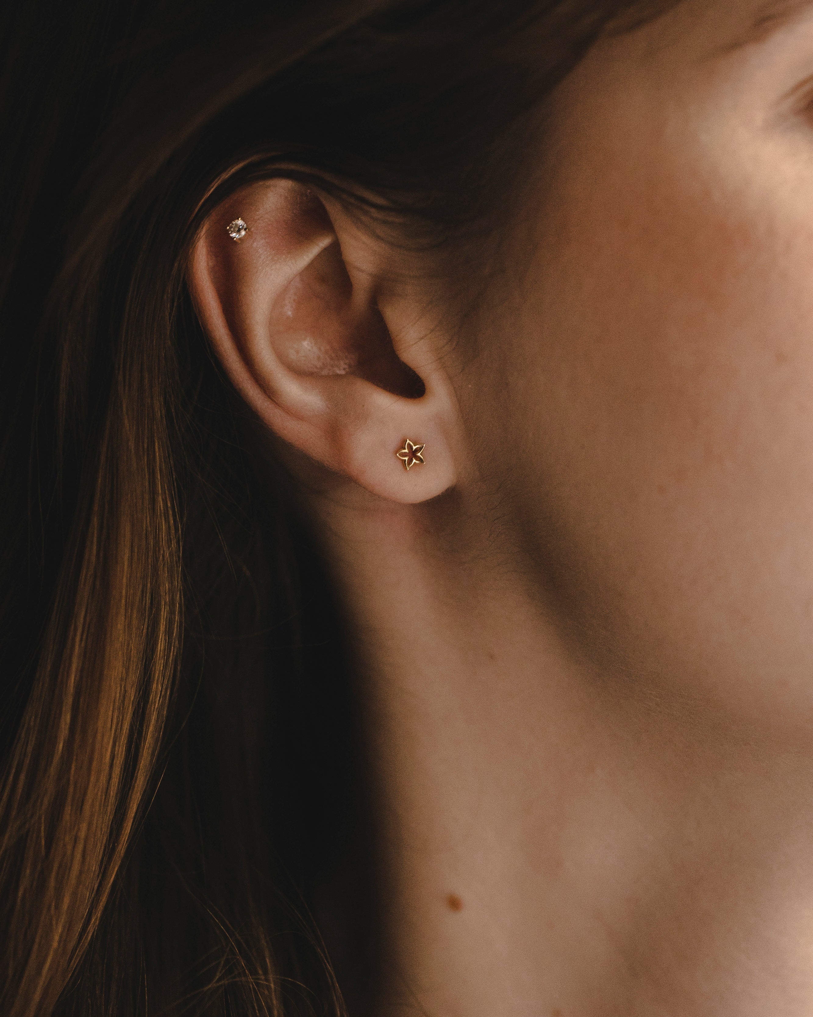 עגיל פרח לילי