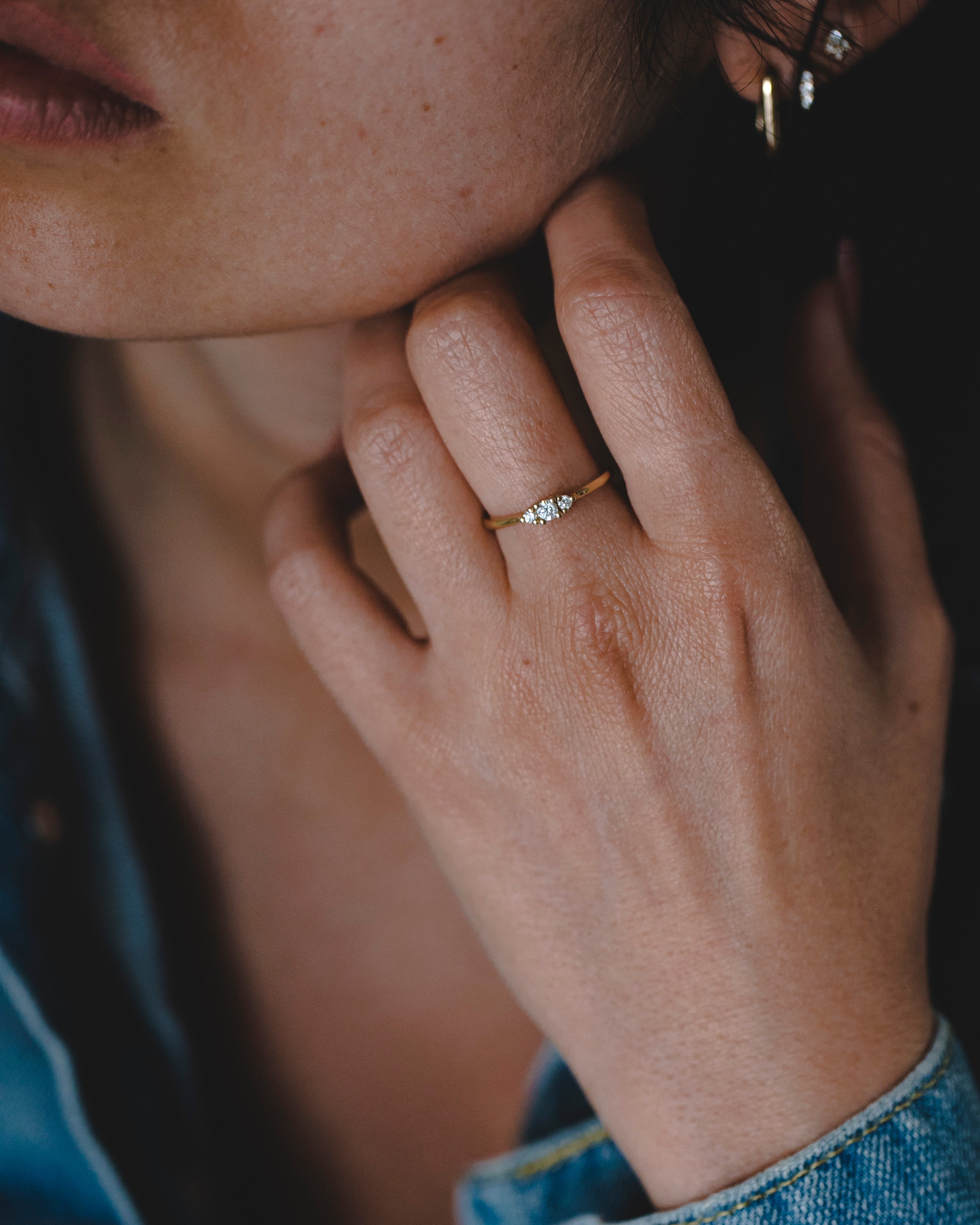 טבעת אודרי יהלומים לבנים 3 מ"מ