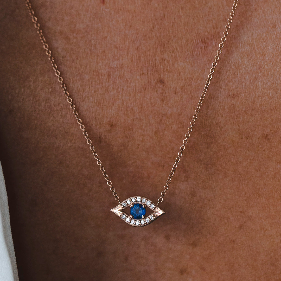 שרשרת עין הרע מוגדלת עם ספיר ויהלומים