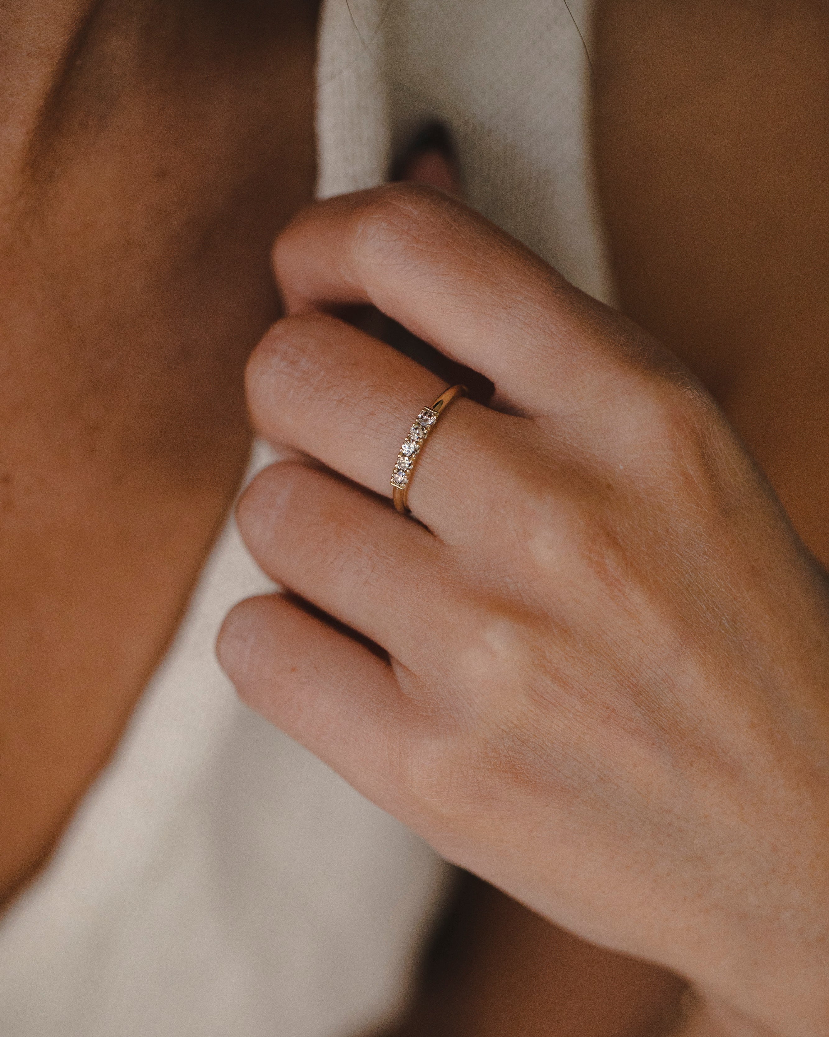 טבעת קנדי עם יהלומי קוניאק