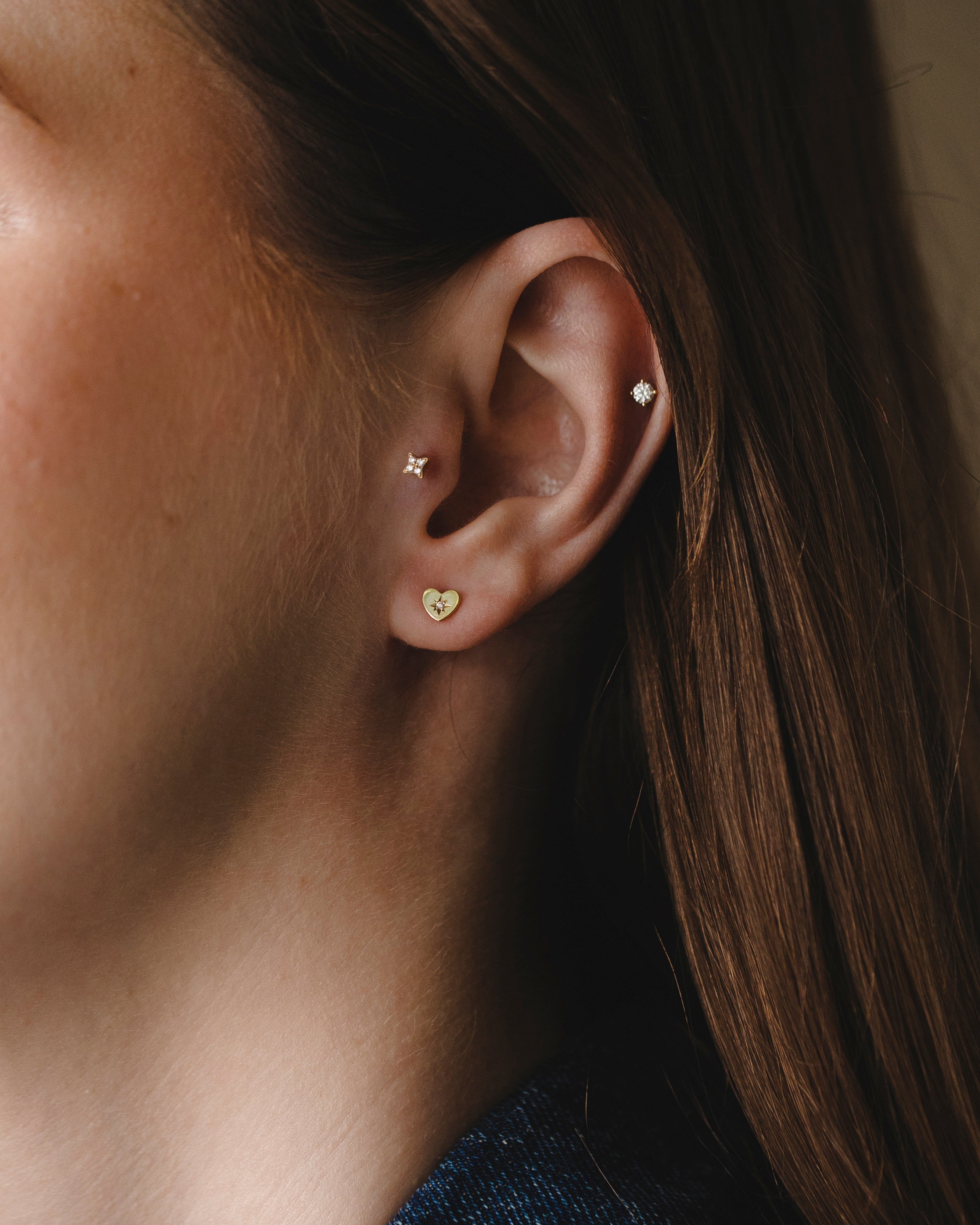 עגיל לב - סופיה עם יהלום