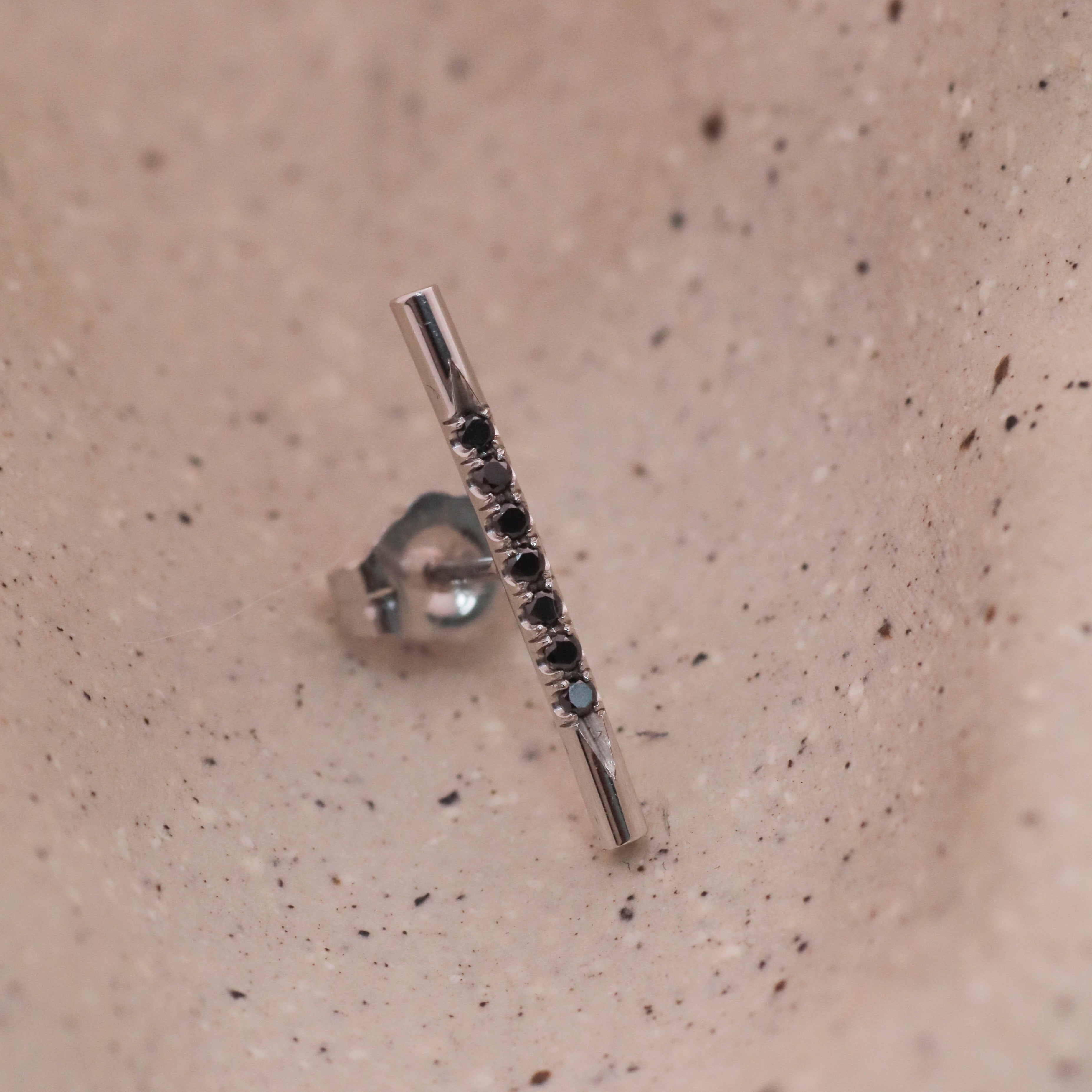 עגיל ואלרי ארוך יהלומים שחורים