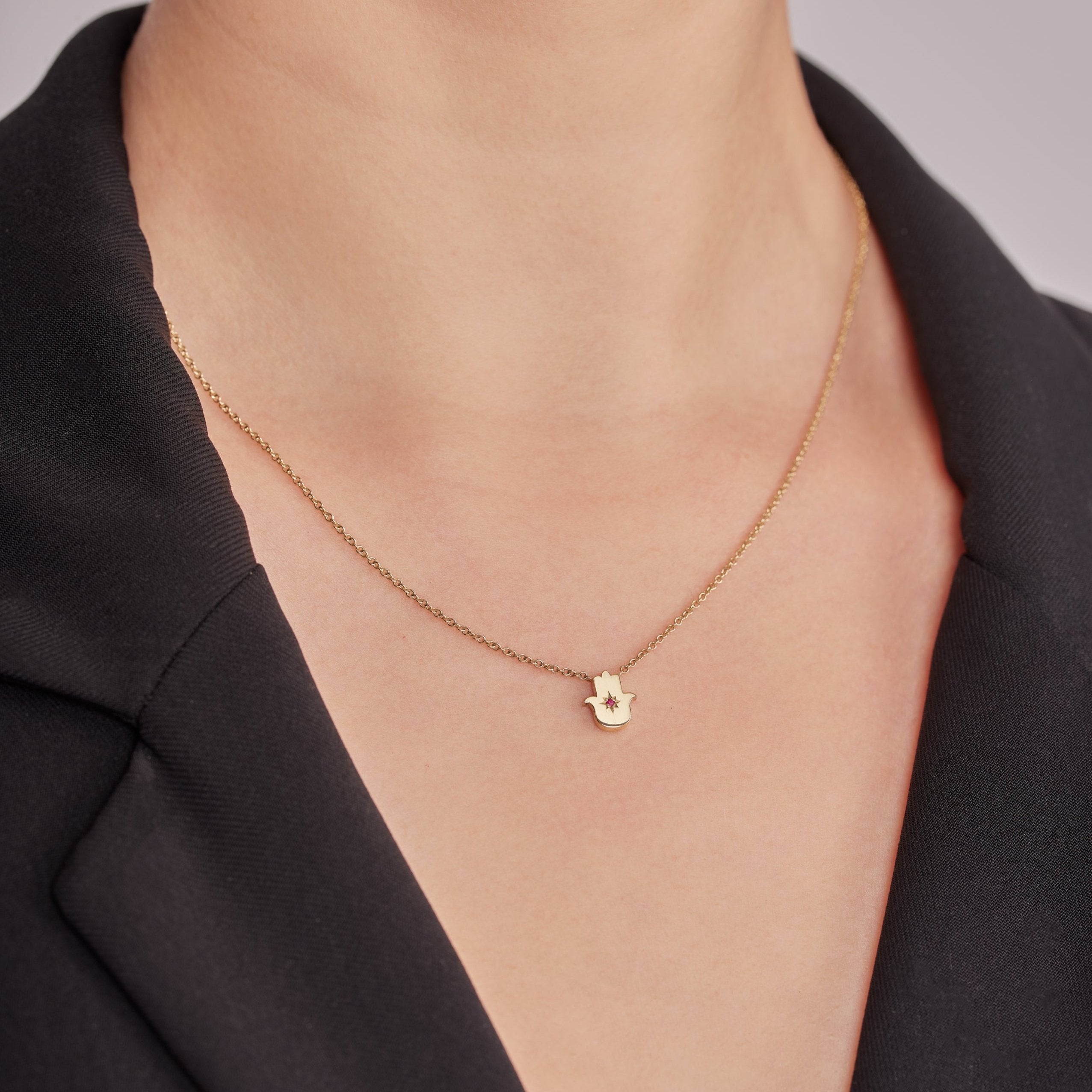 שרשרת חמסה מרחפת רובי