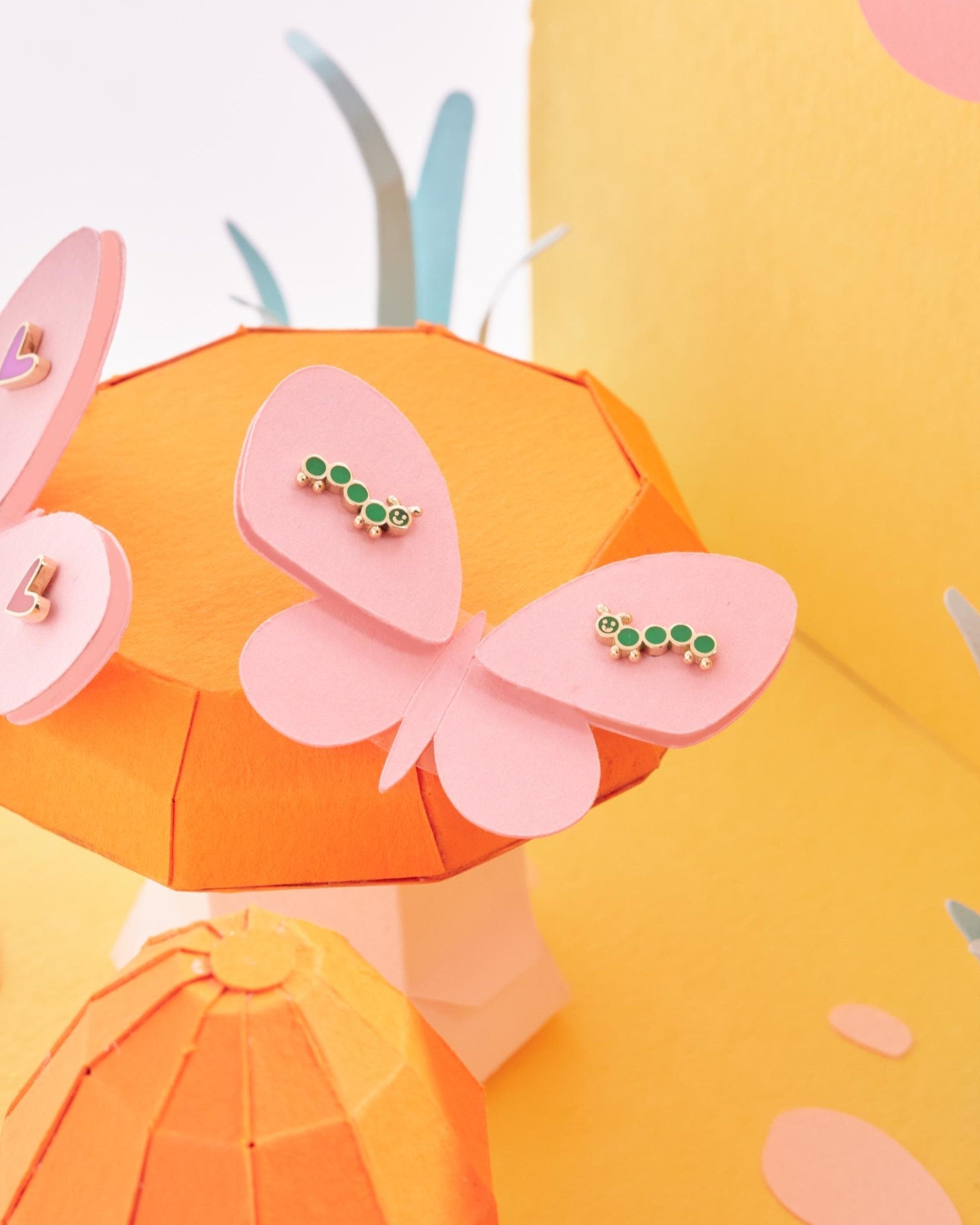 עגיל זהב זחל