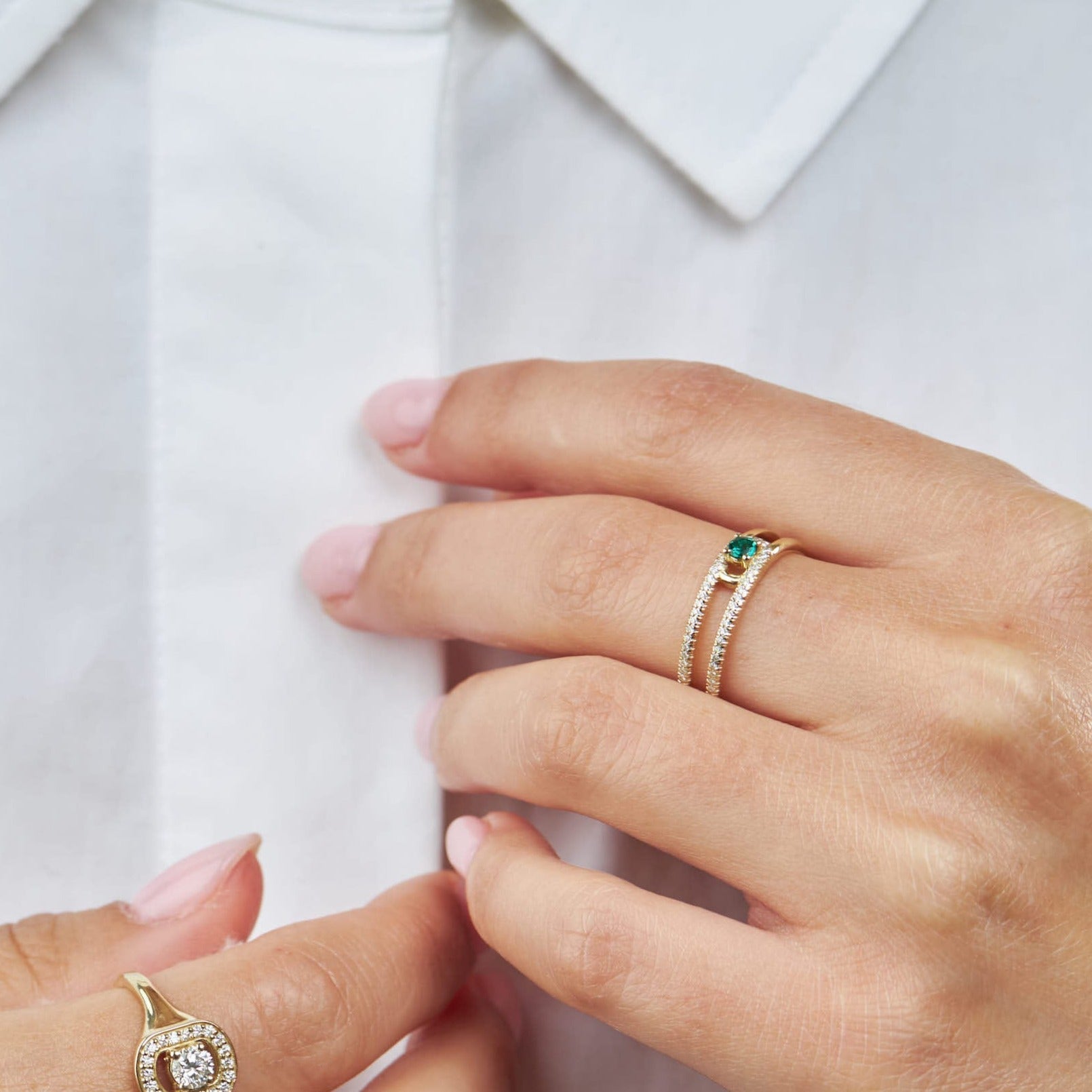 טבעת 06 - אמרלד ויהלומים לבנים