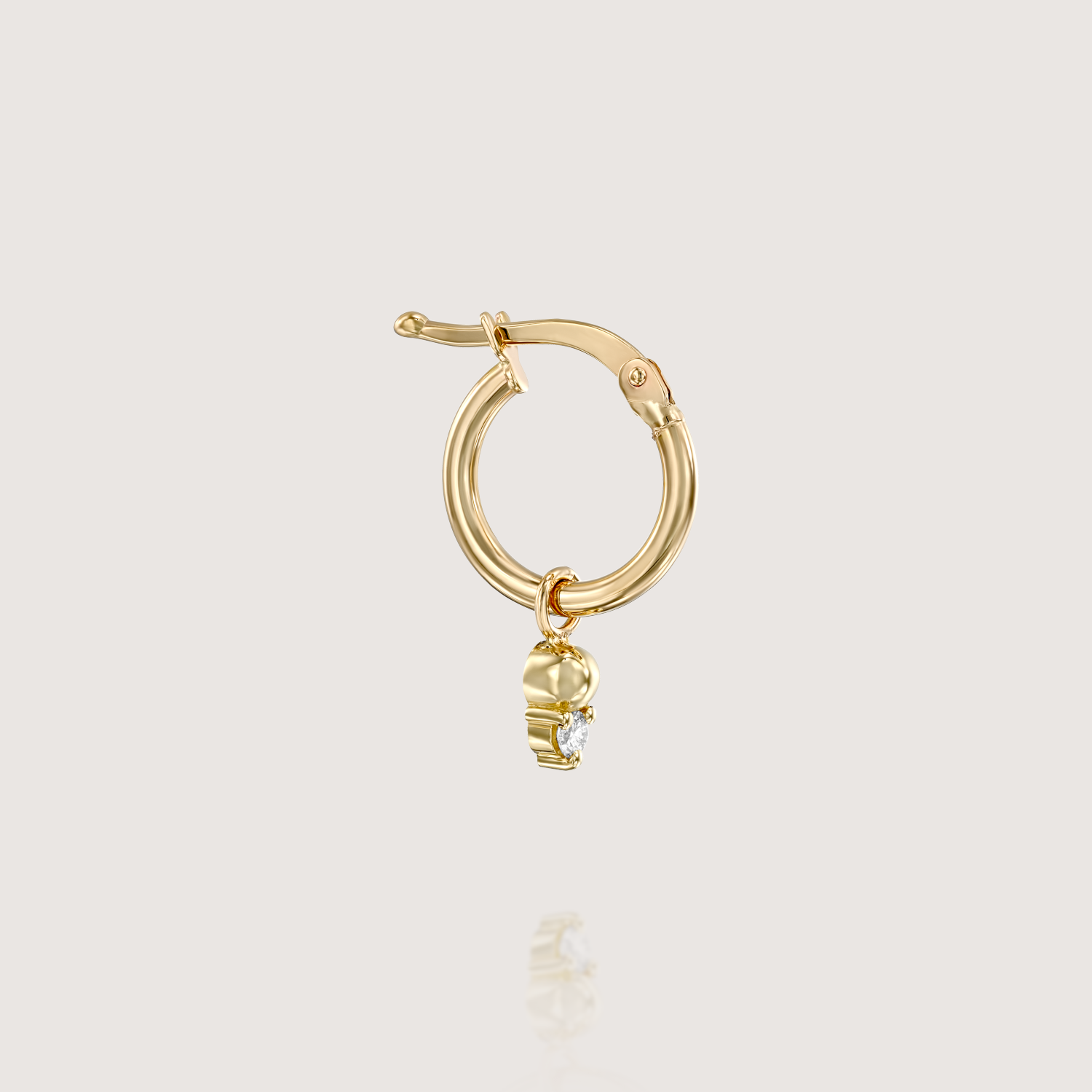 עגיל חישוק מארי עם יהלום לבן