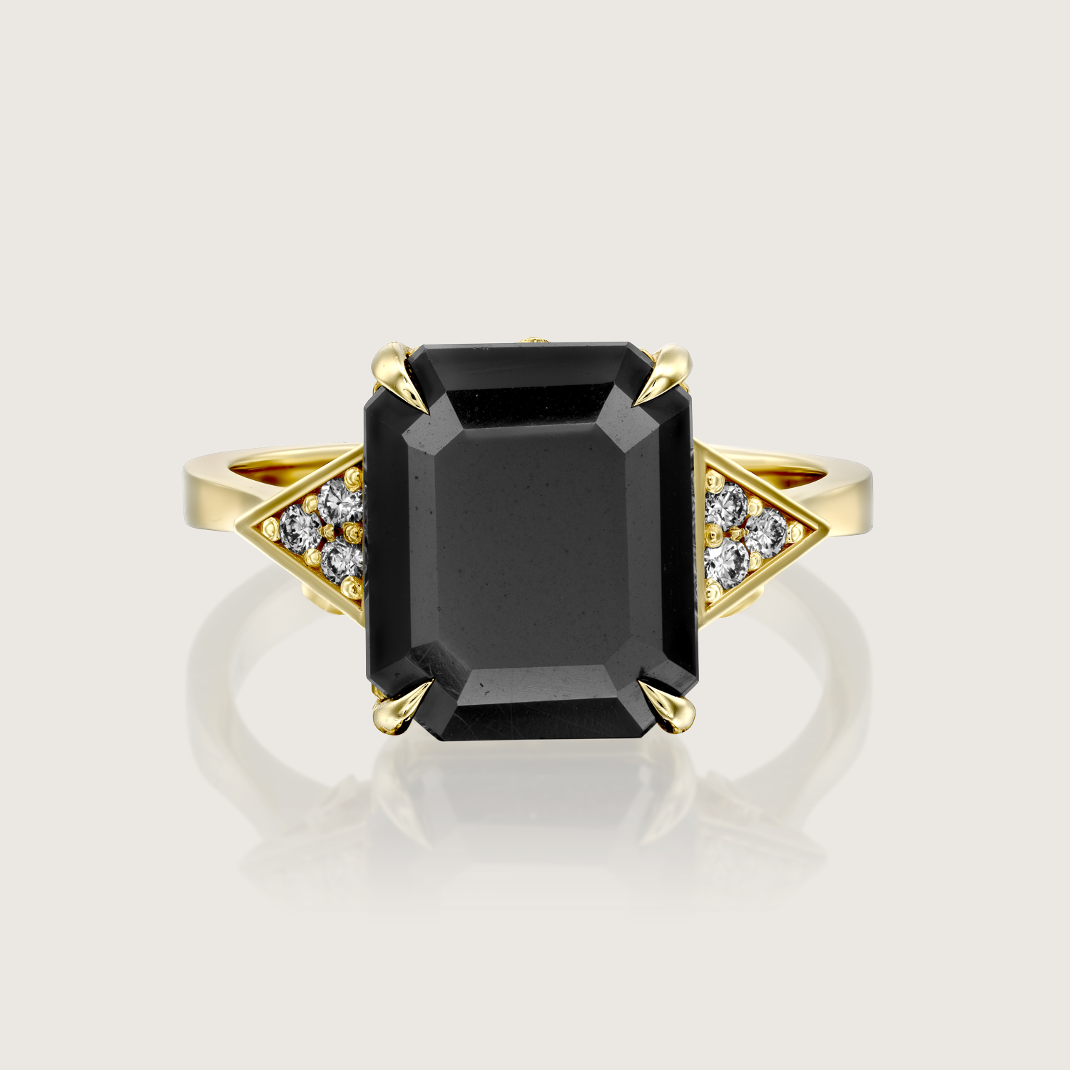 טבעת מייגן מוגדלת עם מוסונייט