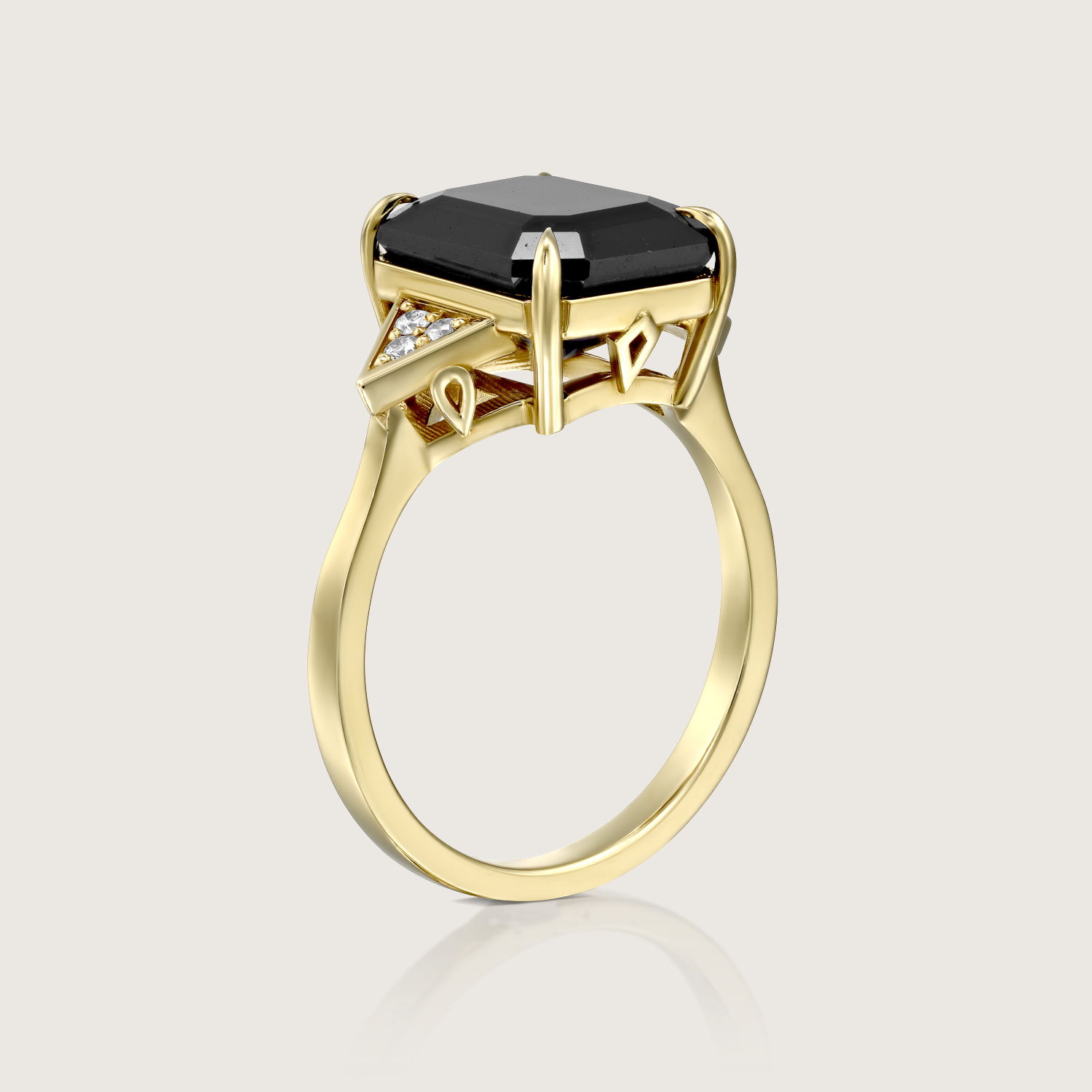 טבעת מייגן מוגדלת עם מוסונייט