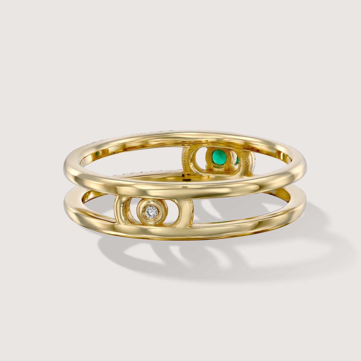 טבעת 06 - אמרלד ויהלומים לבנים