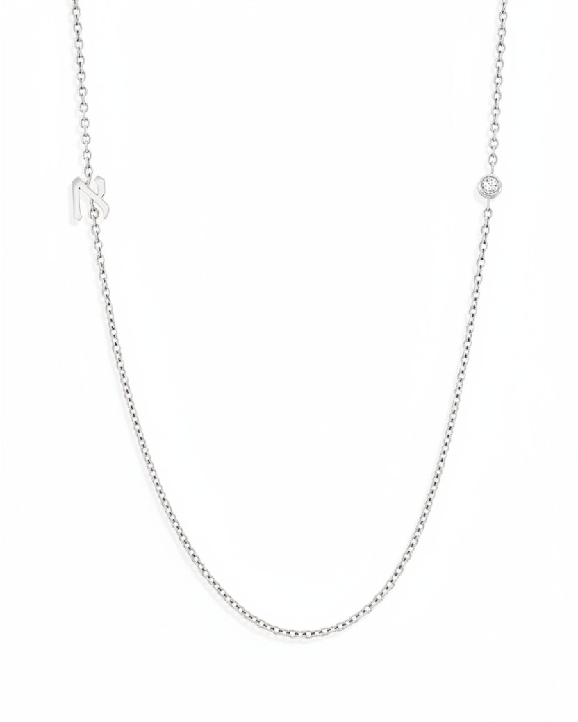 שרשרת עם תליון אות מרחף ואלכס