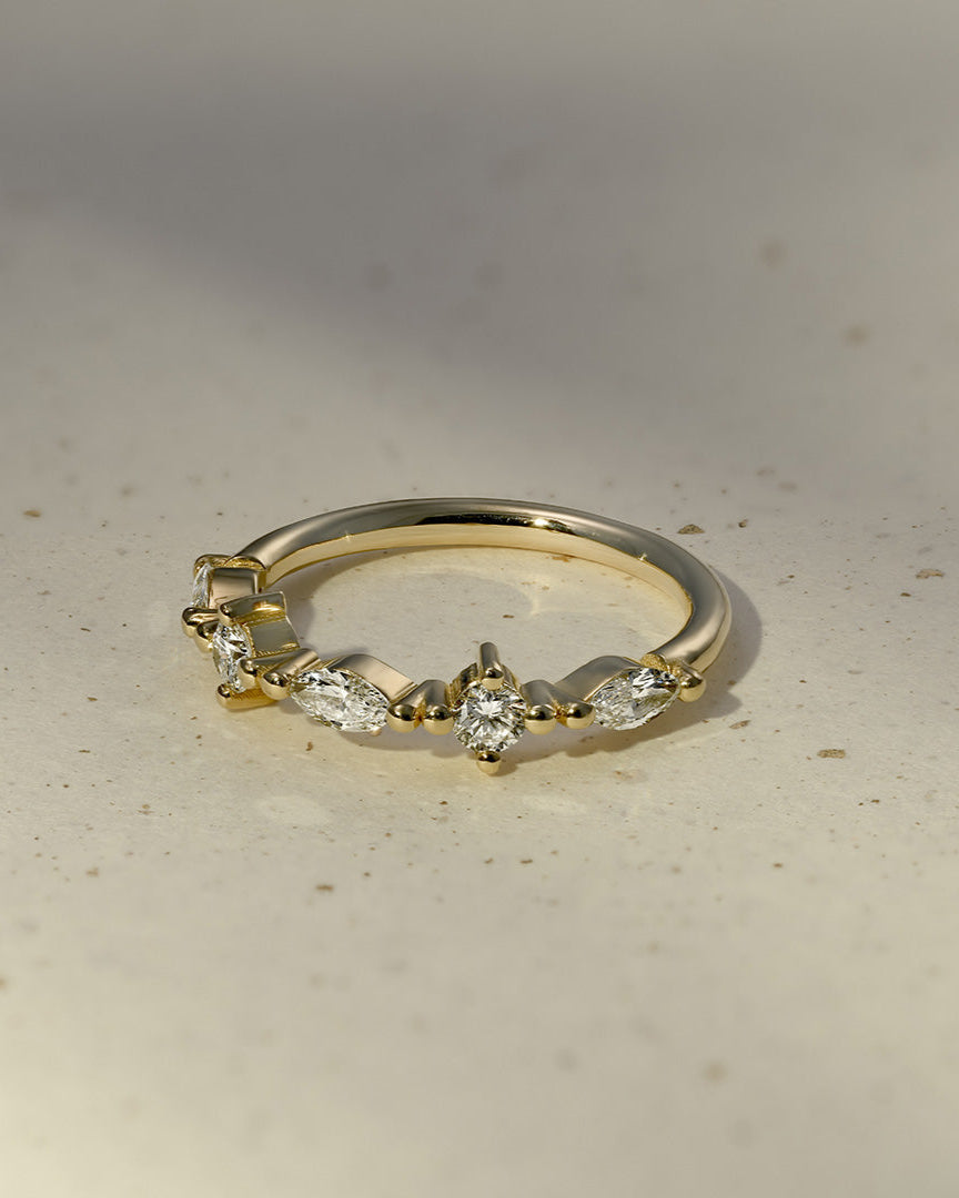 טבעת זהב ויהלומים ליר