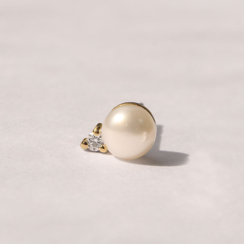 עגיל סקארלט עם פנינה ויהלום