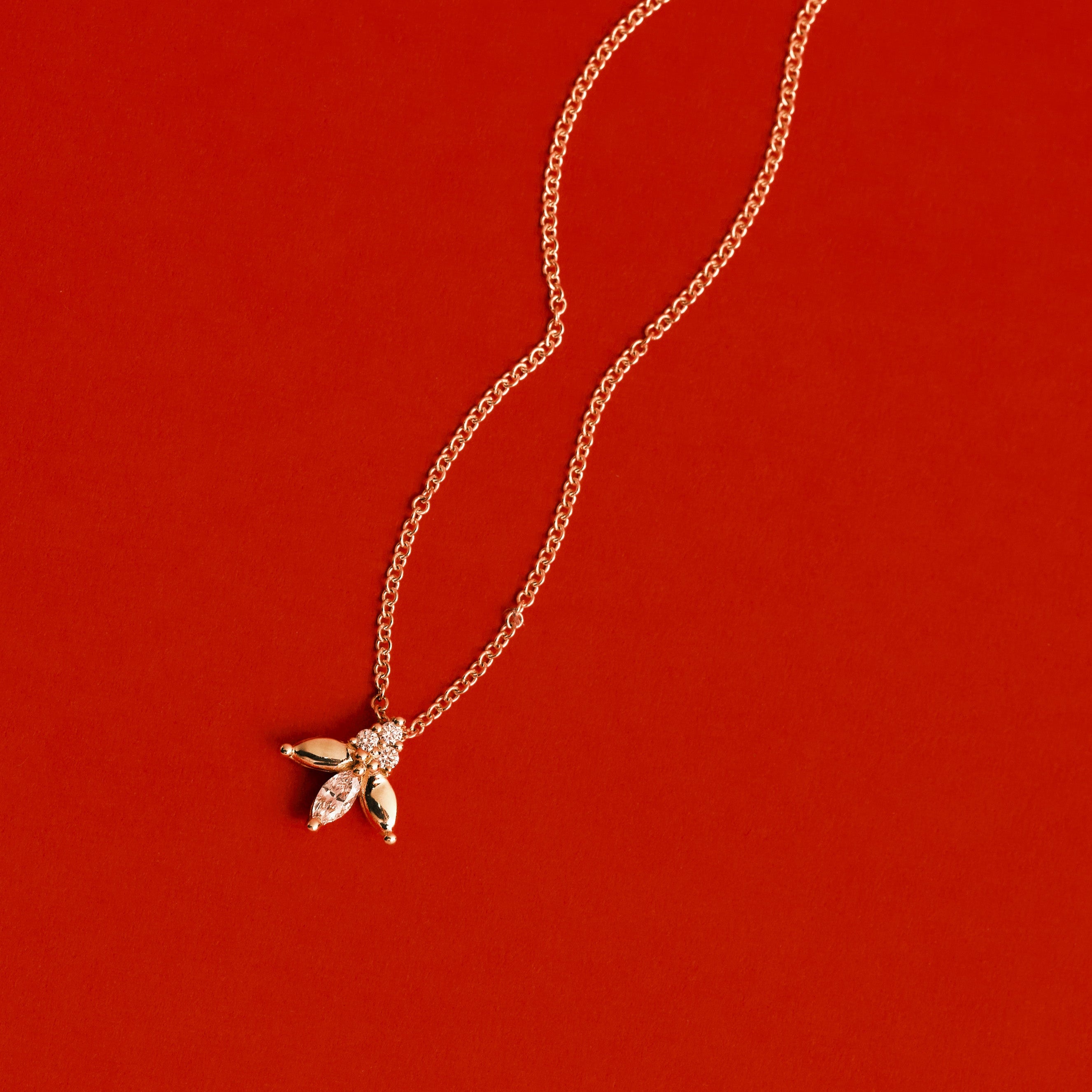 שרשרת ז'אן פואסון עם יהלומים לבנים