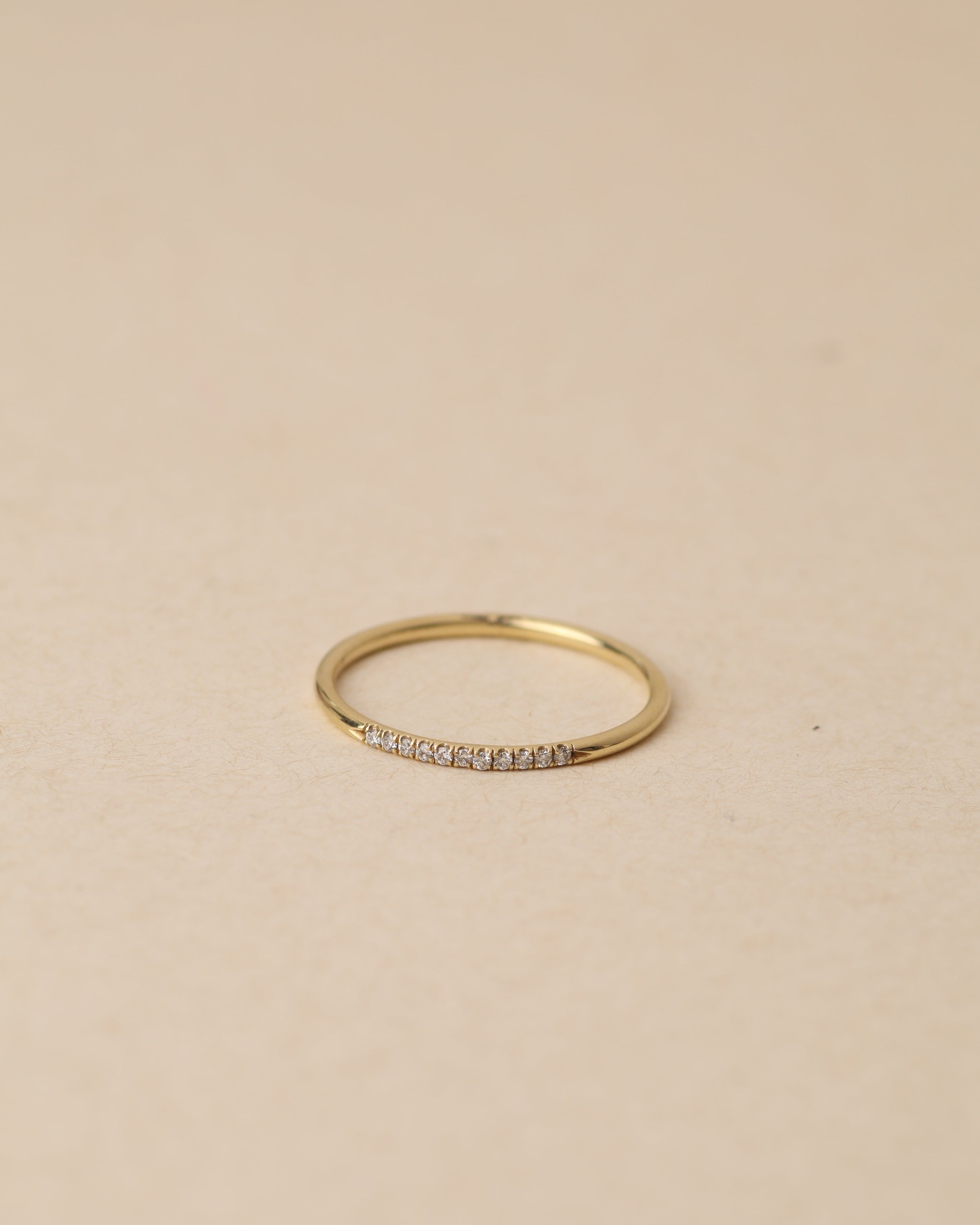 טבעת קלי יהלומים לבנים