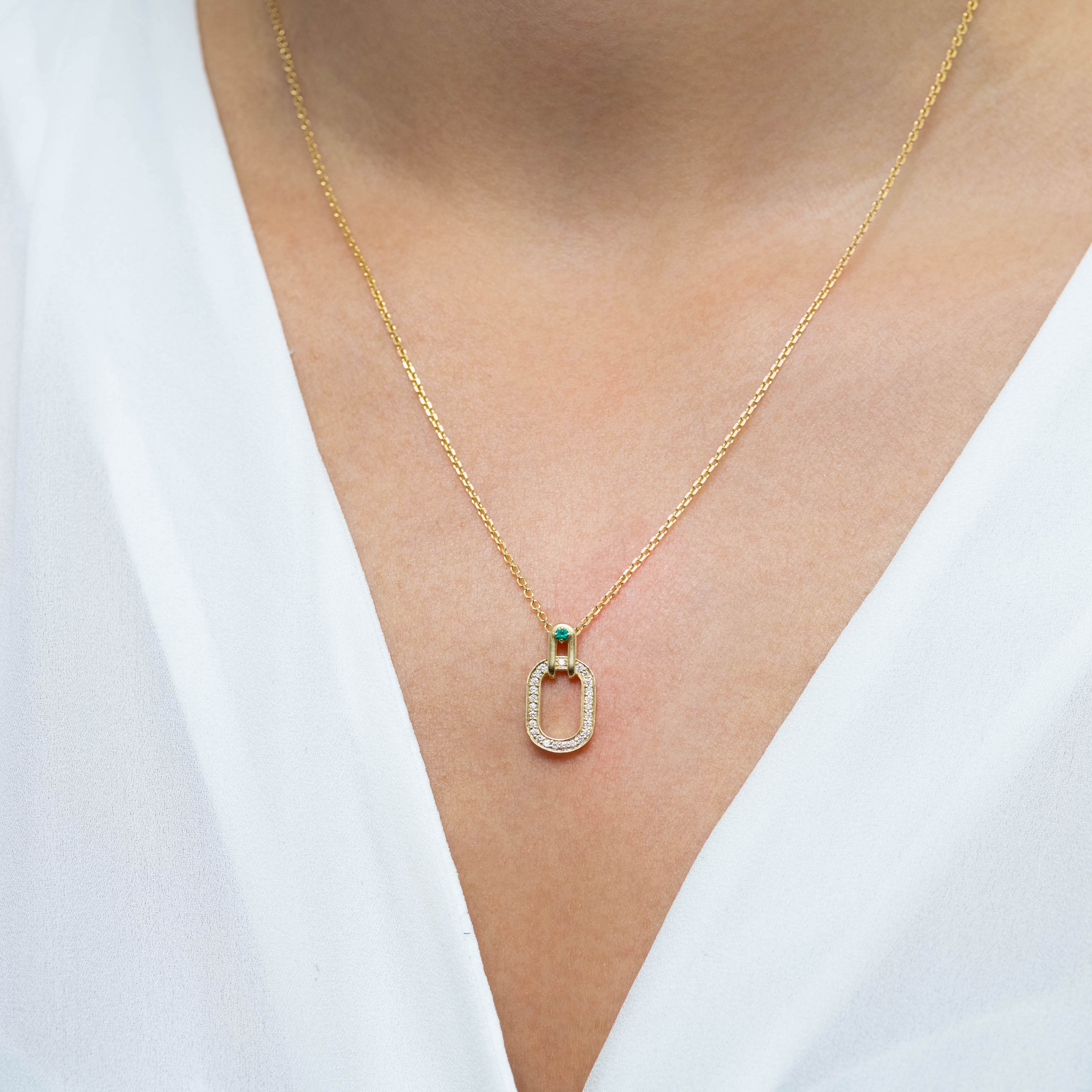 שרשרת 01 - אמרלד ויהלומים לבנים