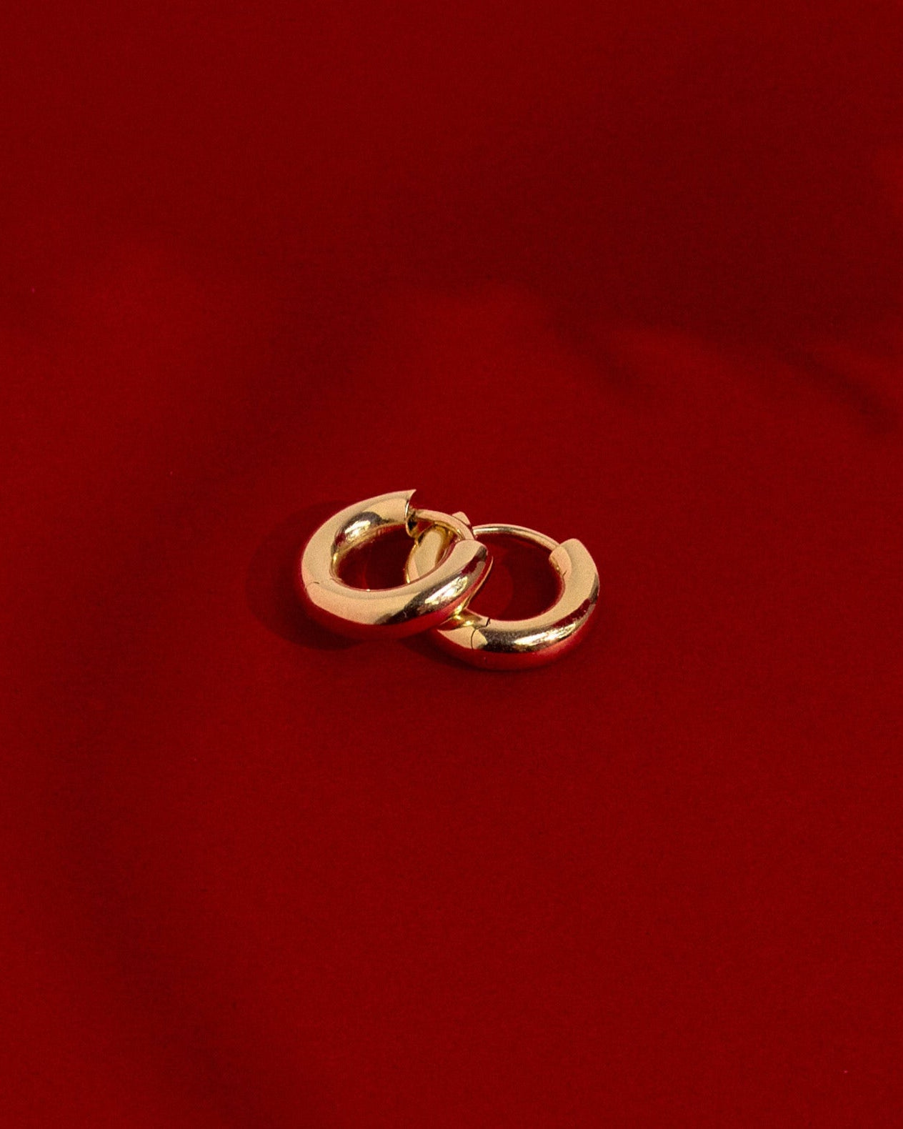 עגיל חישוק זהב מיילי