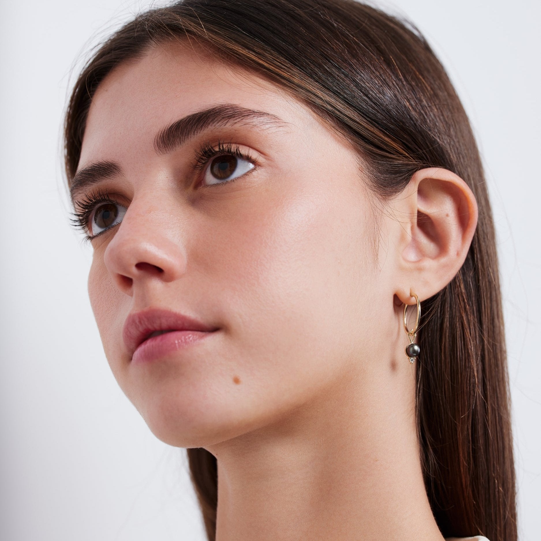 צ׳ארם סקארלט פנינה כהה