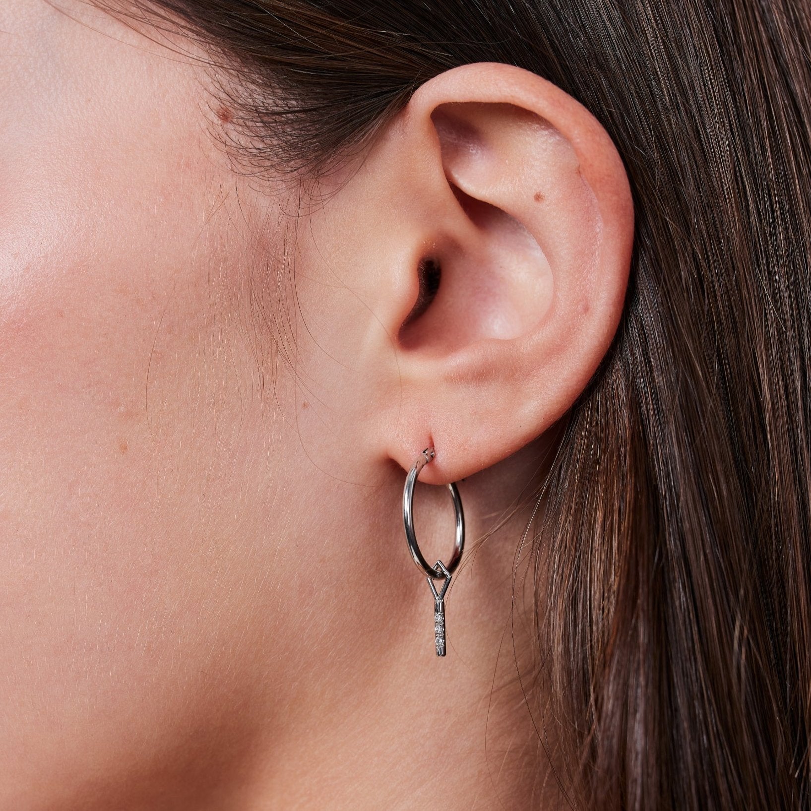 צ׳ארם ולרי יהלומים לבנים