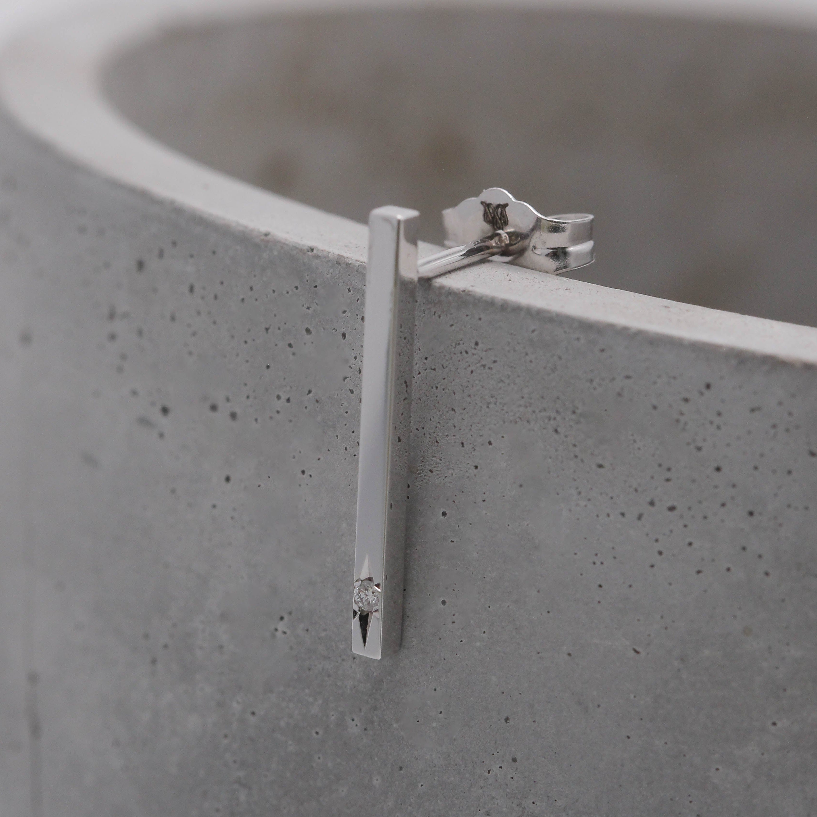 עגיל בר ארוך יהלום בשיבוץ כוכב