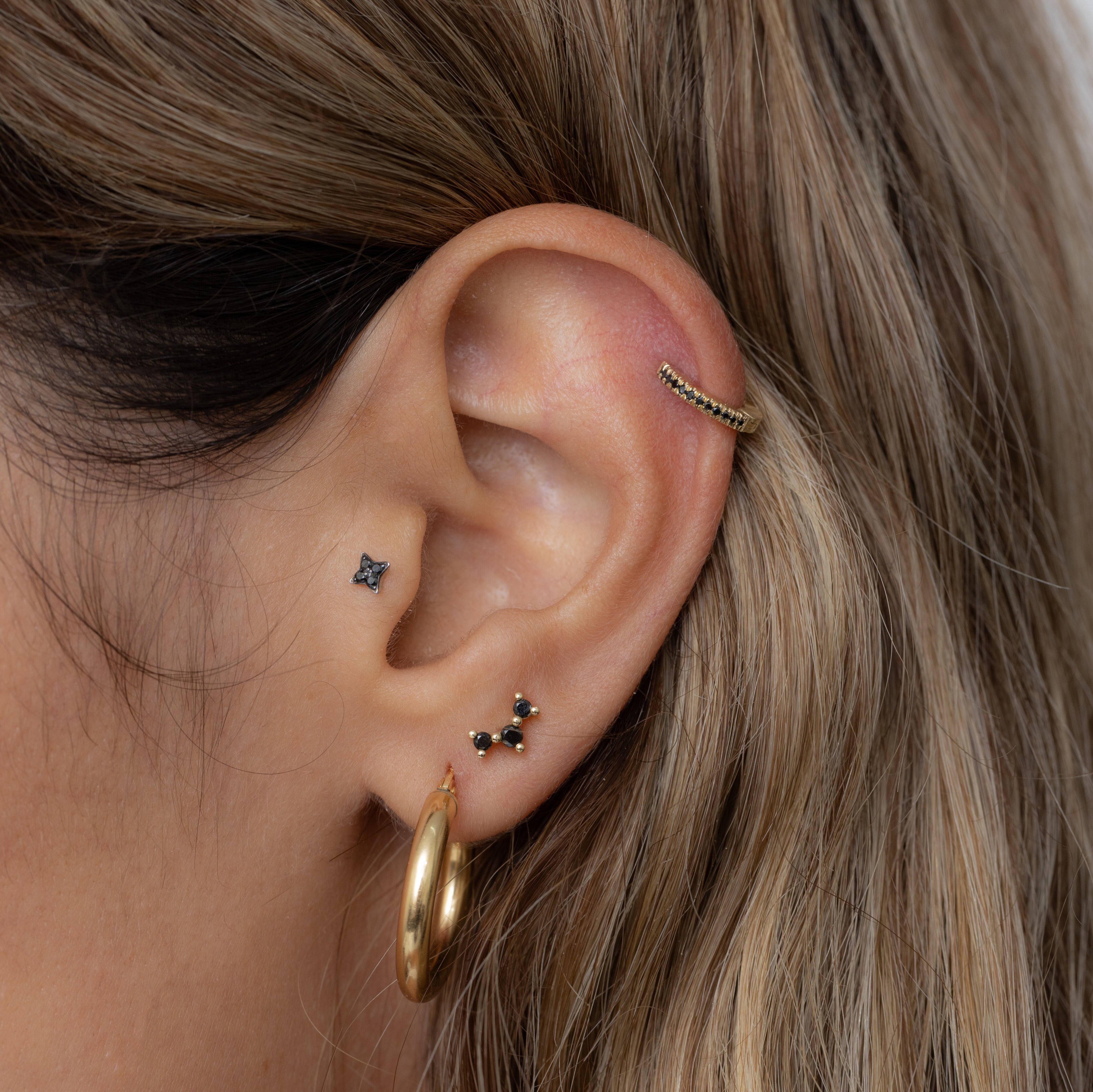 עגיל פירסינג פרידה יהלומים שחורים