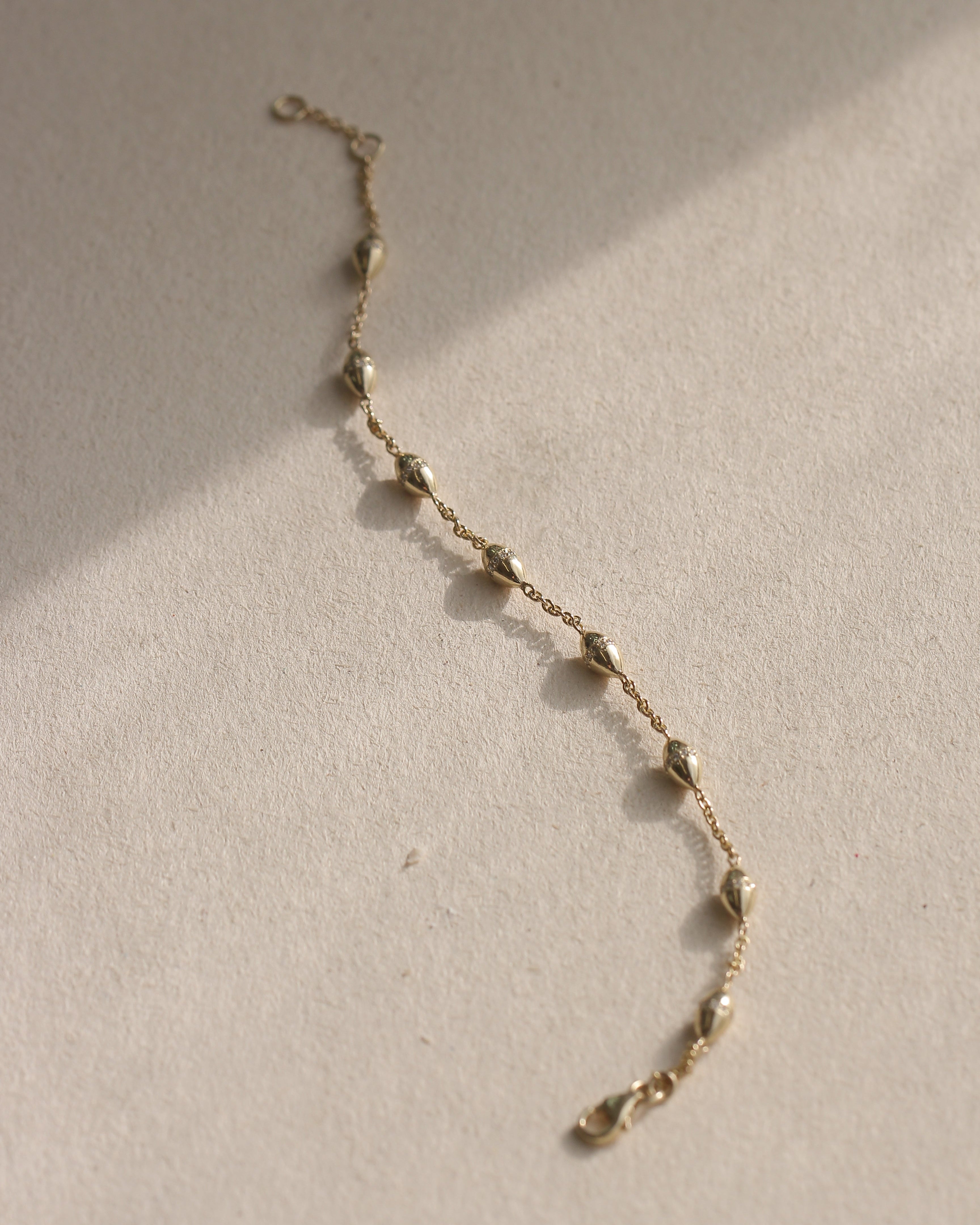 צמיד זהב ארקוקו יהלומים לבנים