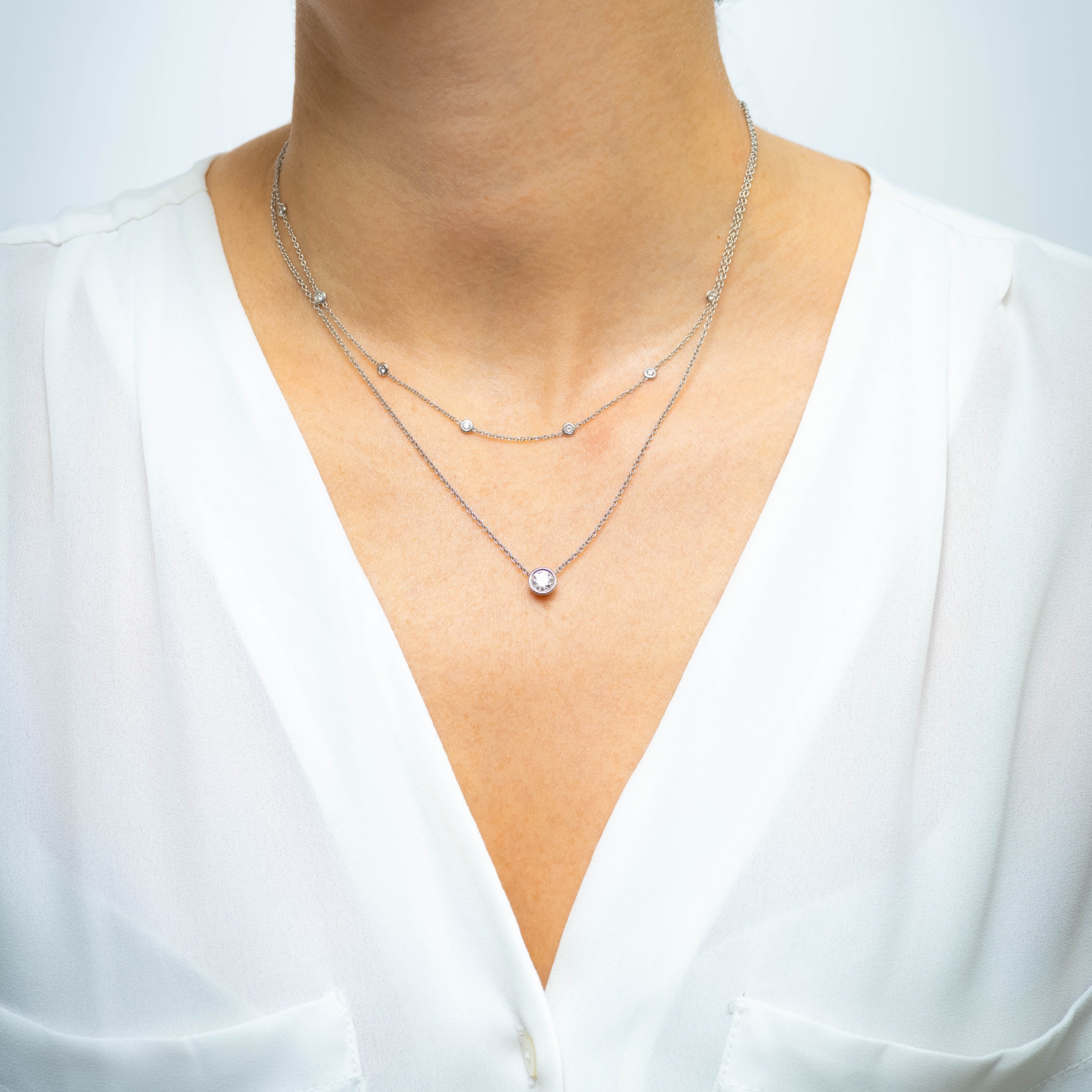 שרשרת מרגריטה עם יהלום לבן