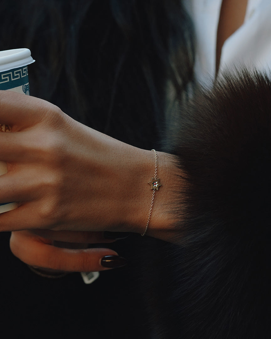 צמיד מגן העוטף רובי