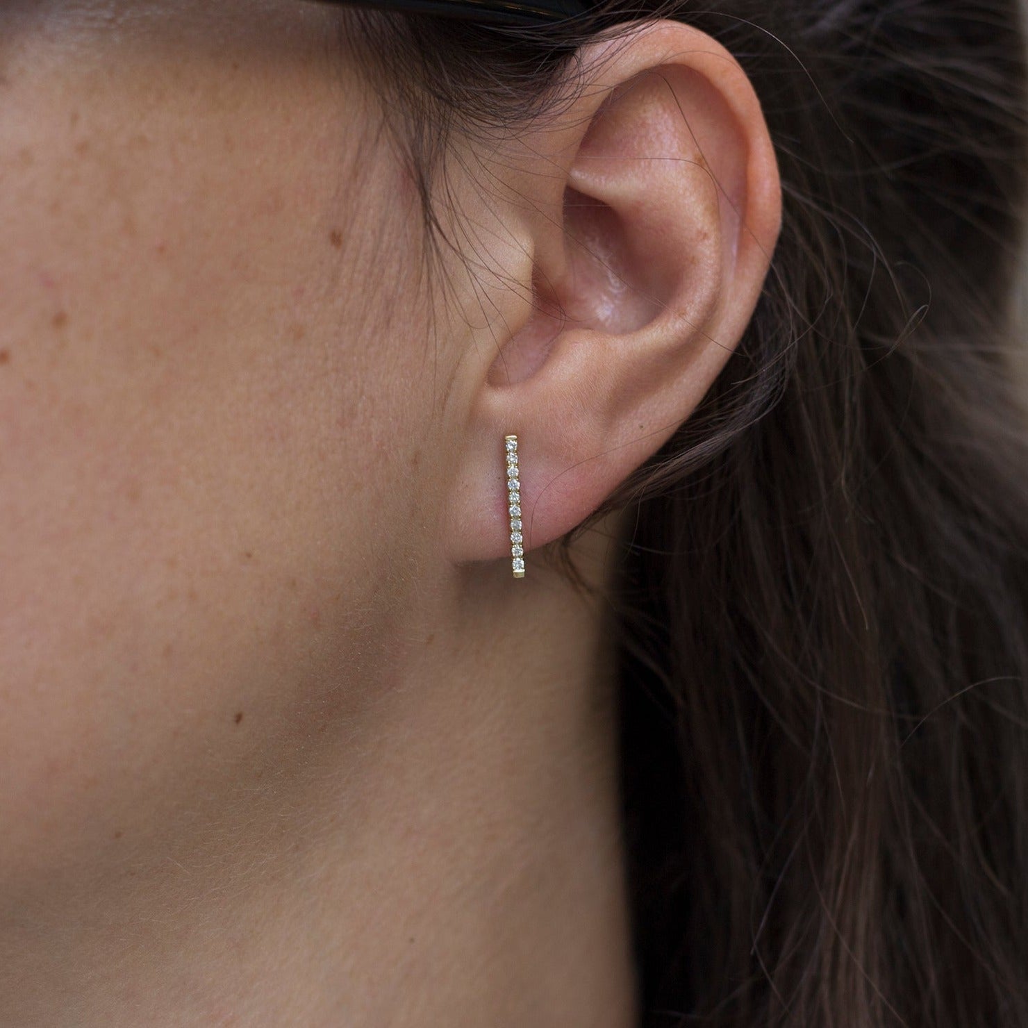 עגיל בר ארוך יהלומים לבנים