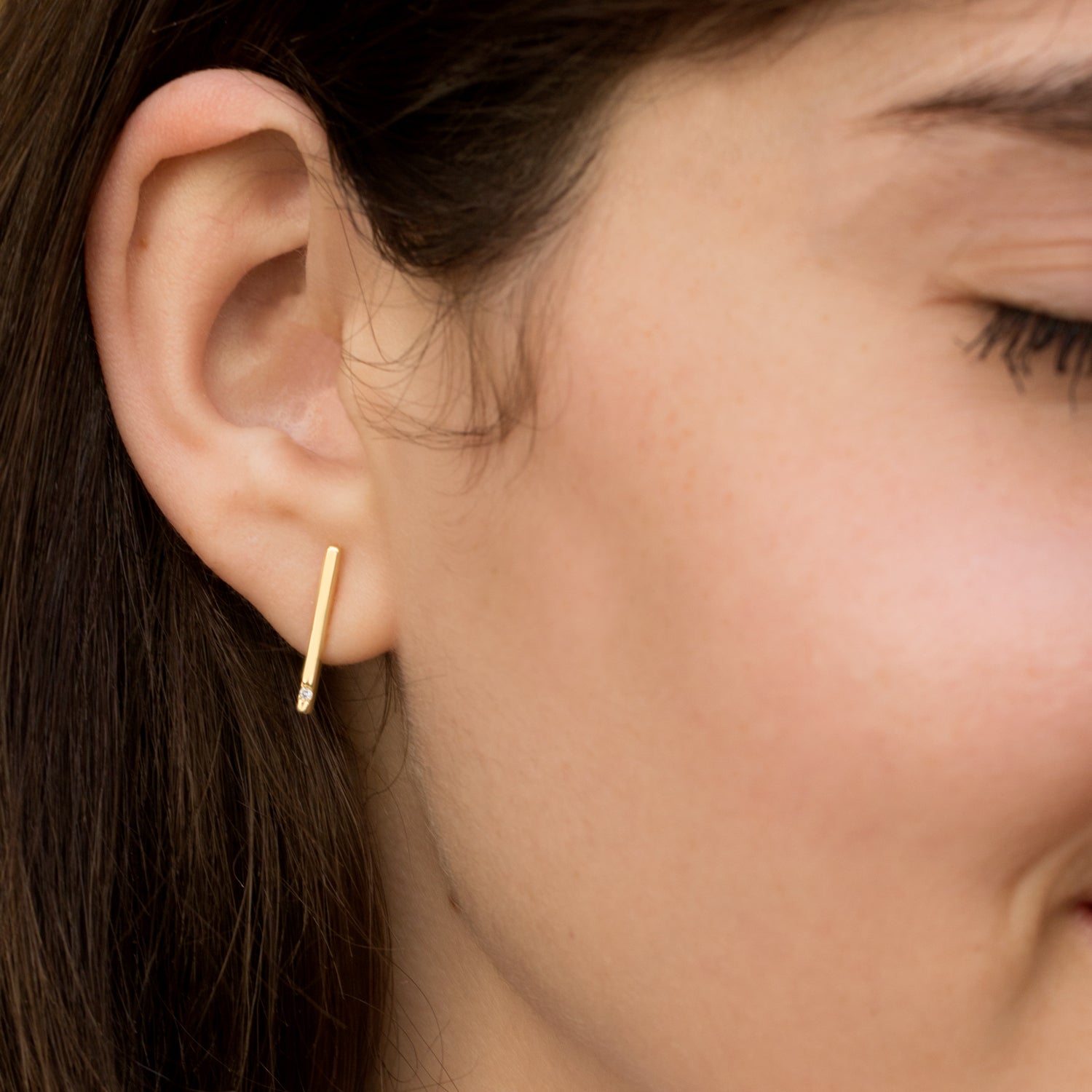 עגיל בר ארוך יהלום בשיבוץ כוכב