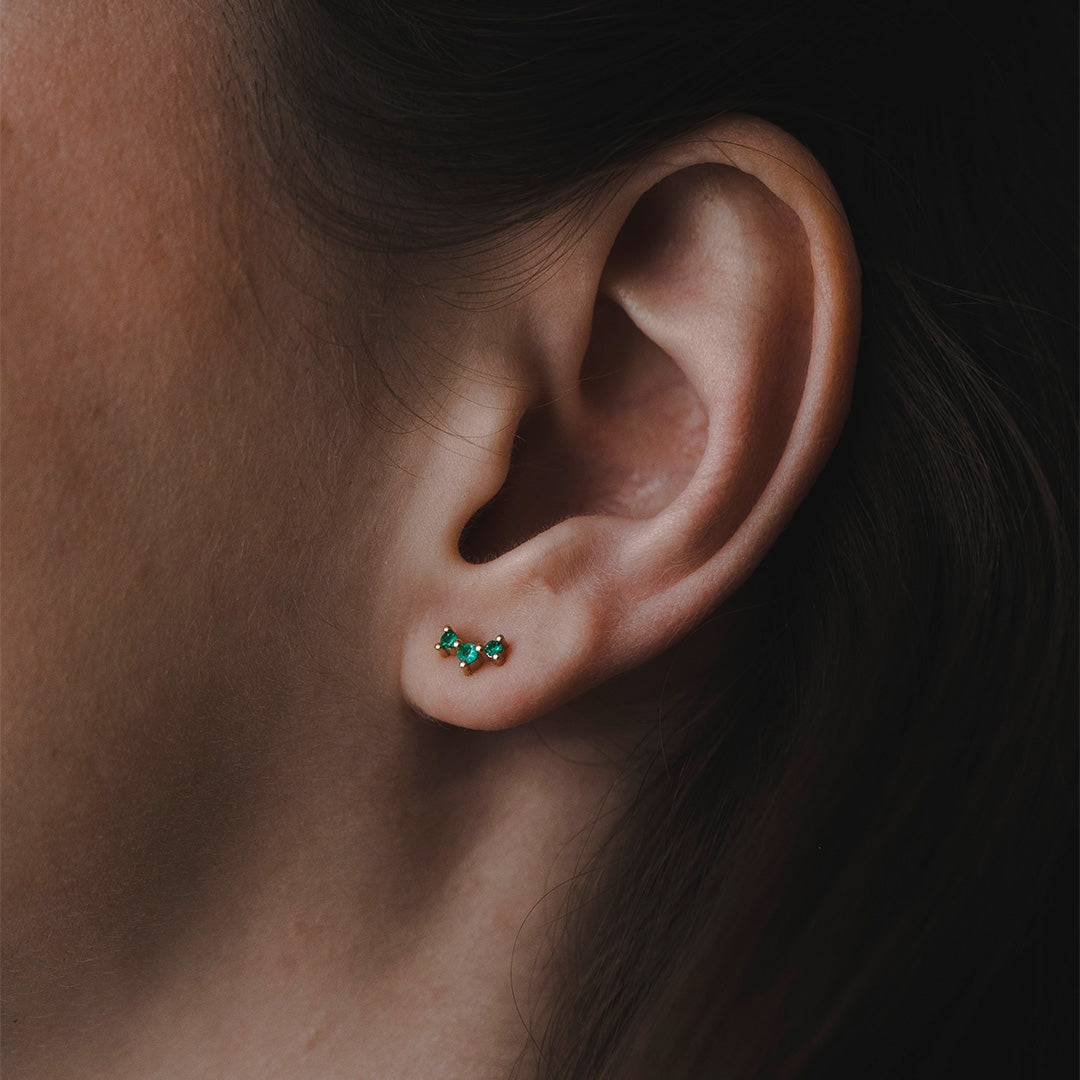 עגיל זהב פרידה אמרלד