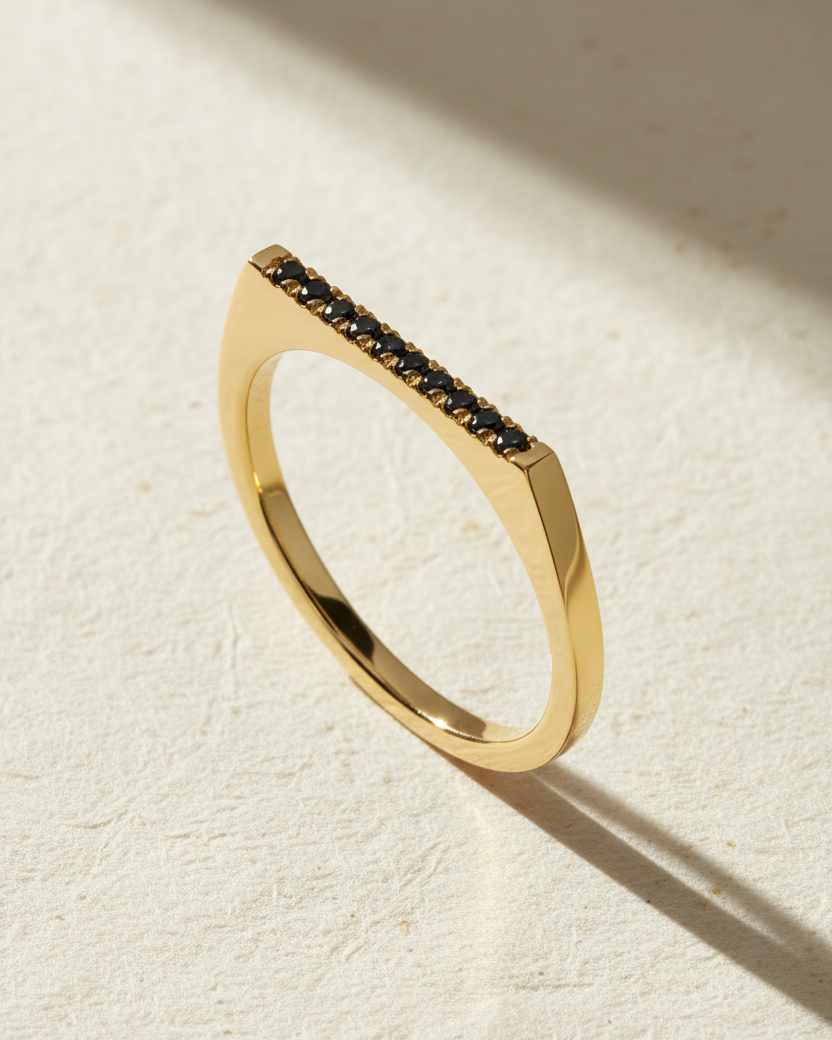 טבעת מירנדה יהלומים שחורים