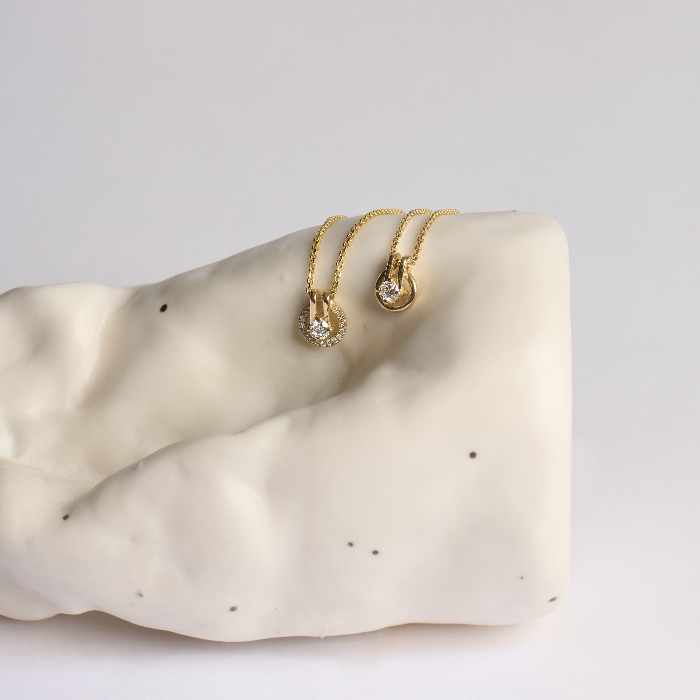 שרשרת 02 - יהלום לבן