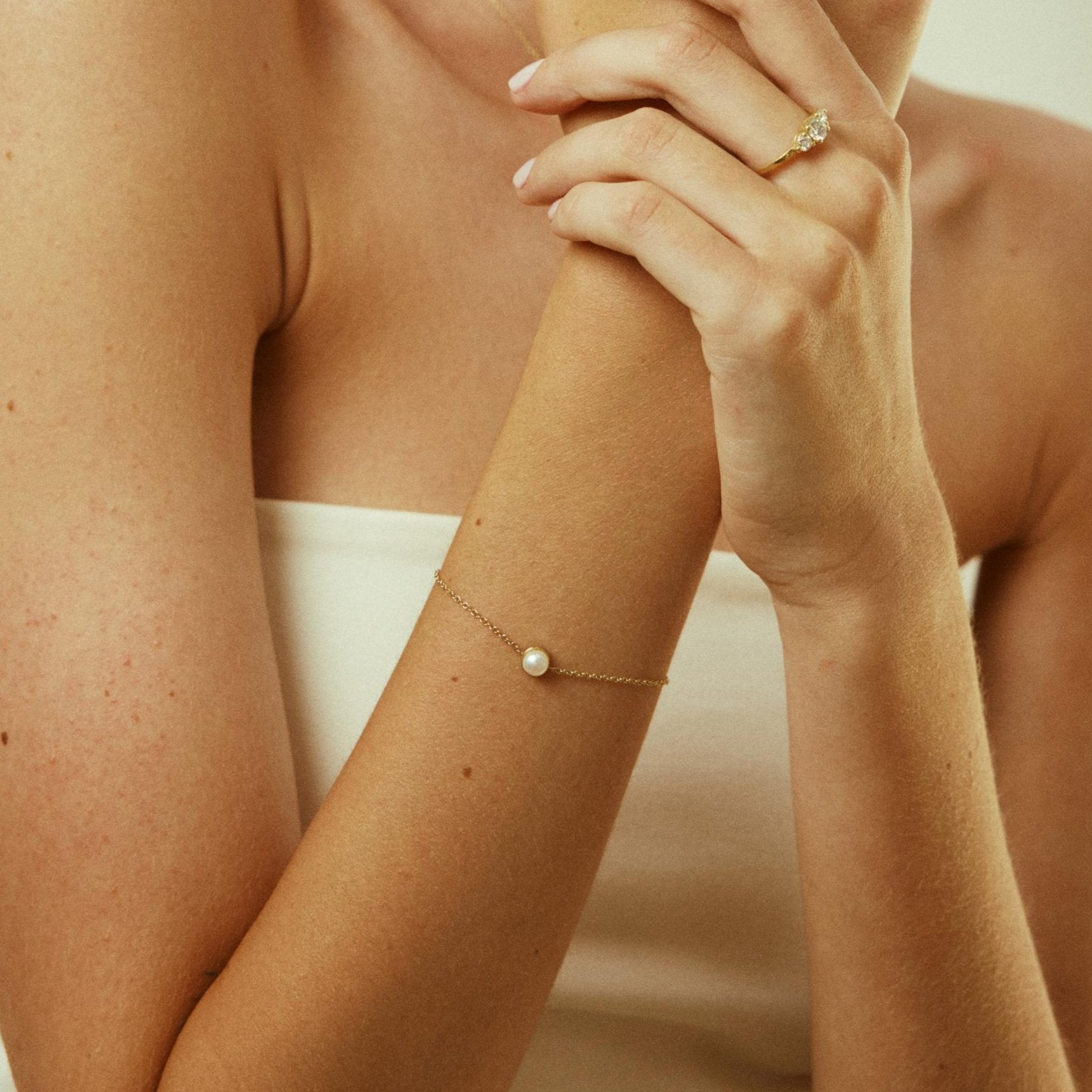 צמיד פנינה סקארלט