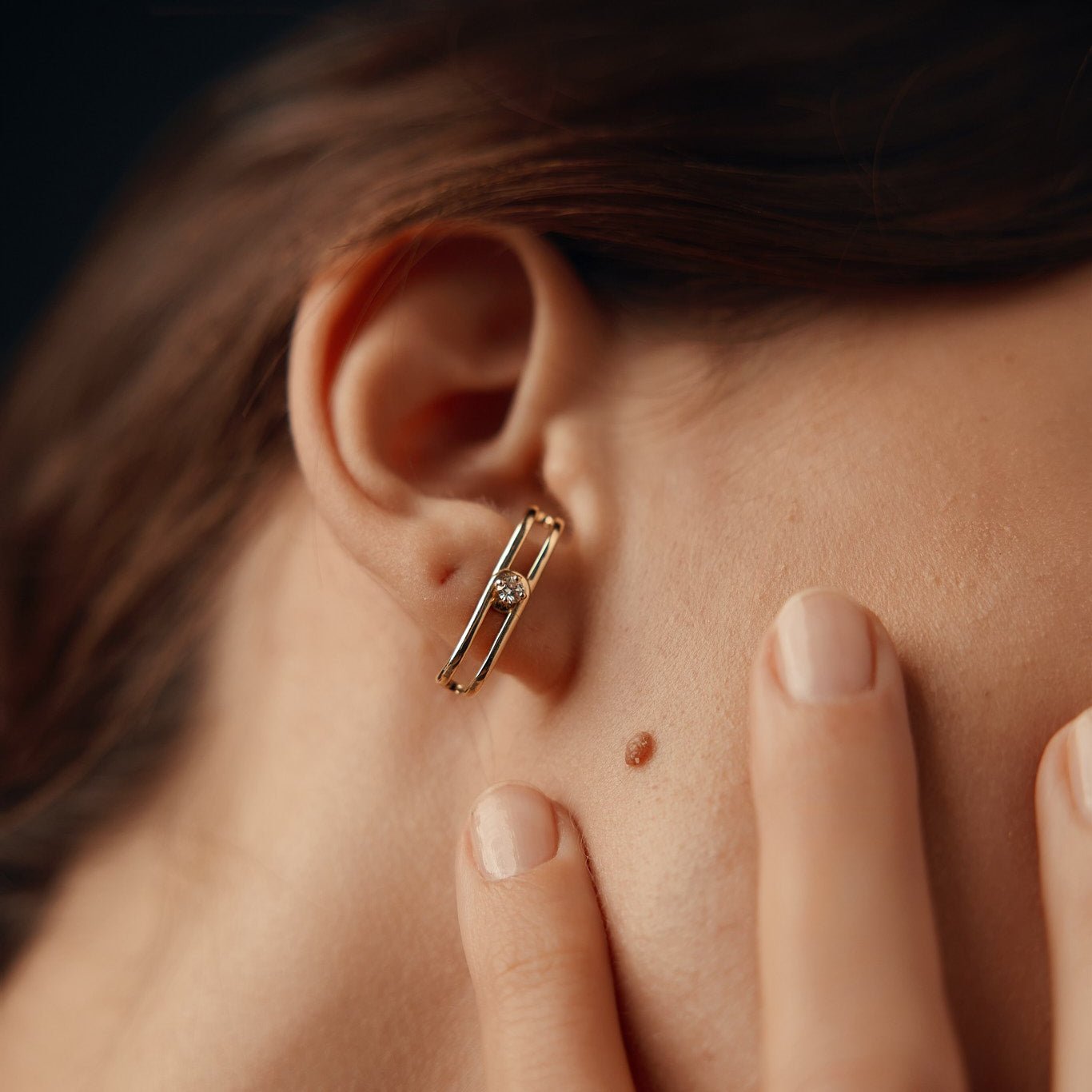 עגיל 10 - יהלום לבן