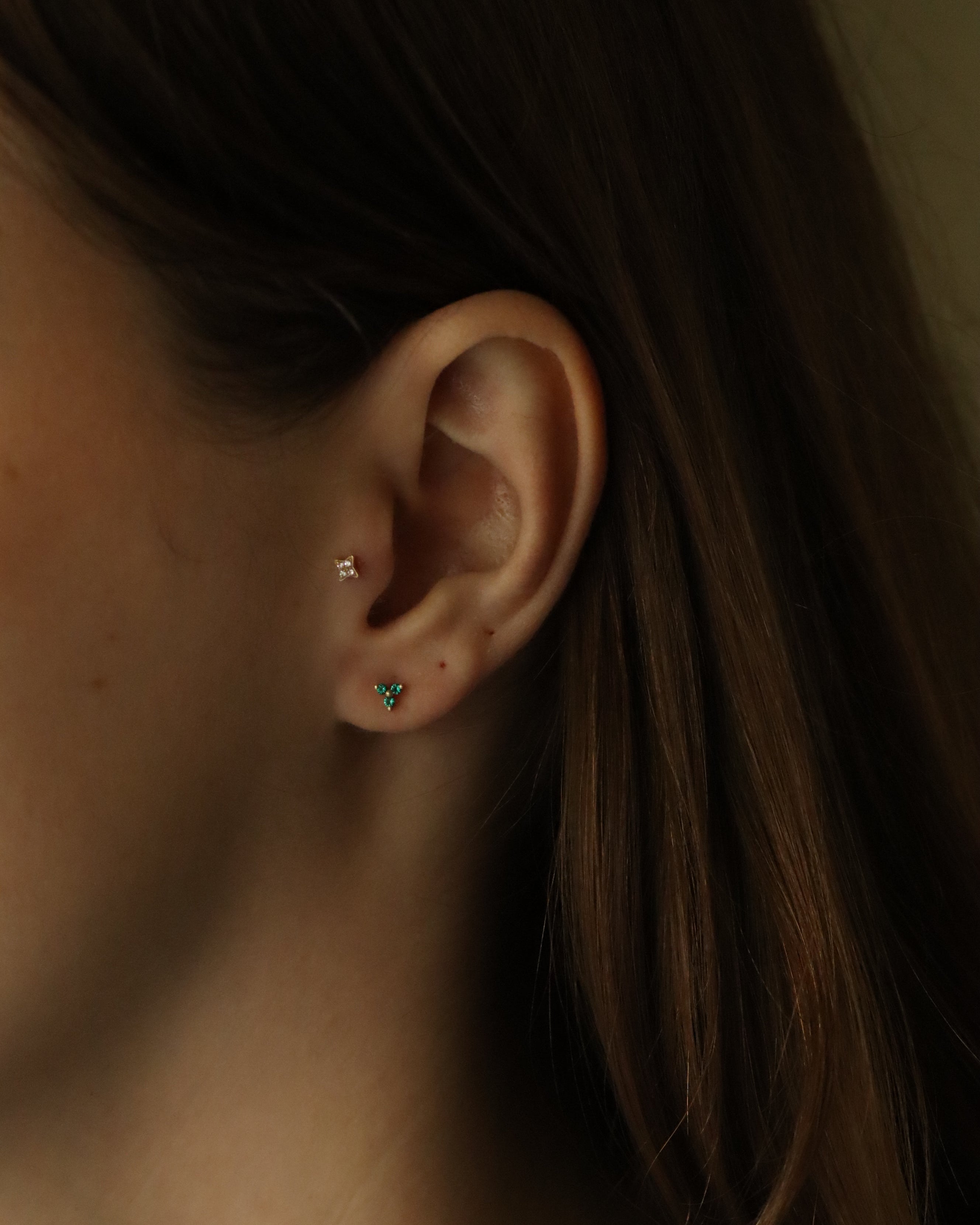 עגיל מיני גרייס אמרלד