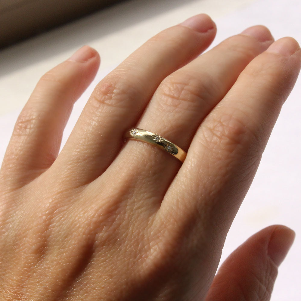 טבעת דילן עם יהלומים לבנים