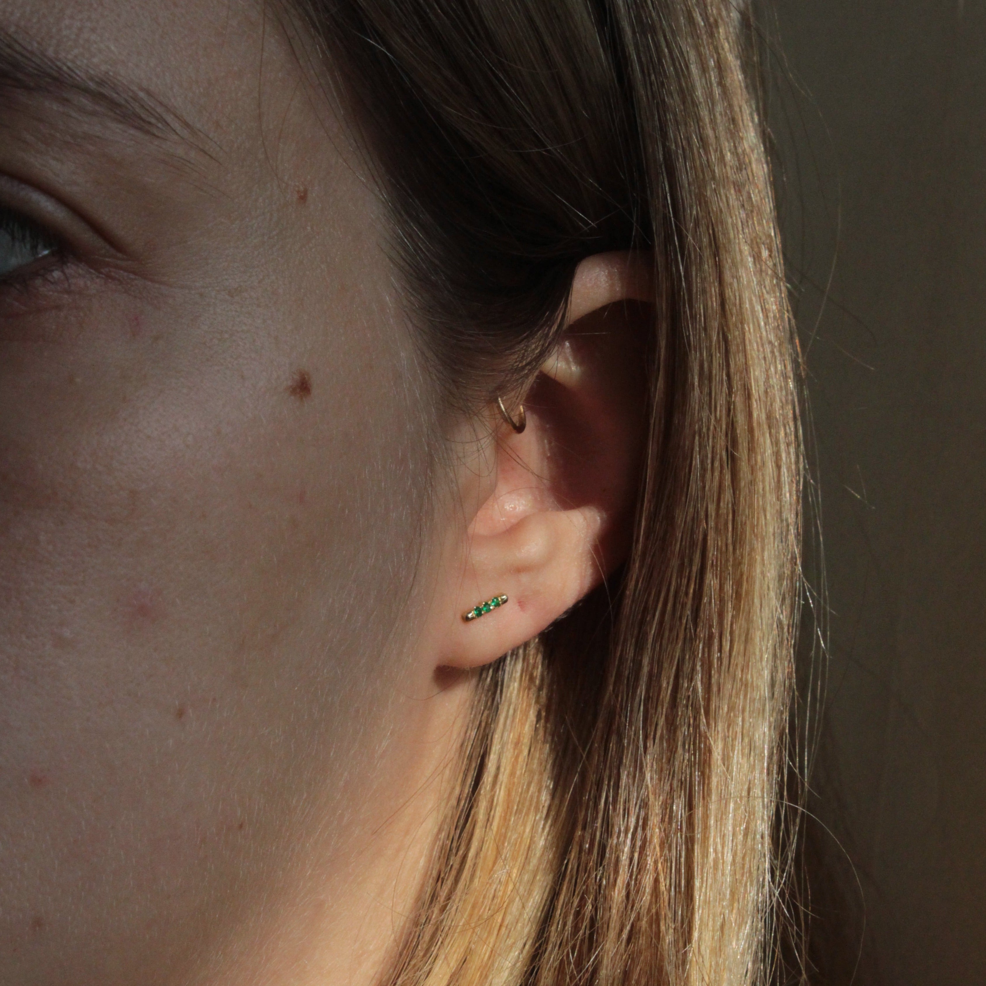 עגיל ואלרי עם אמרלד