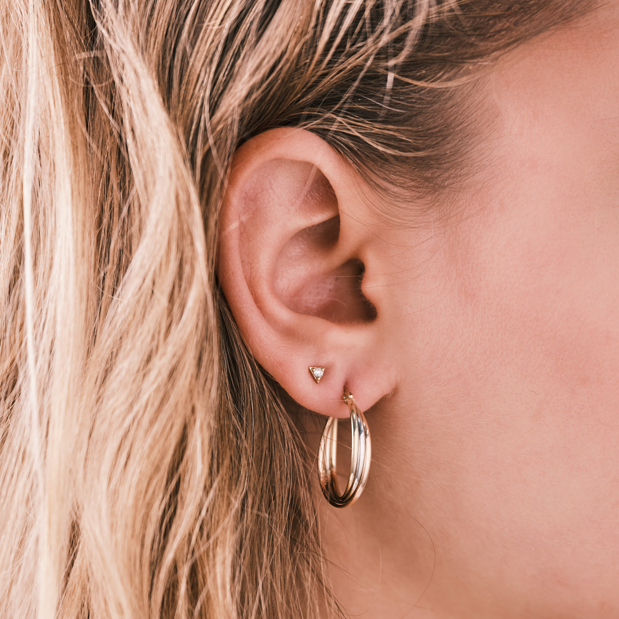 עגיל פירסינג רות יהלום לבן