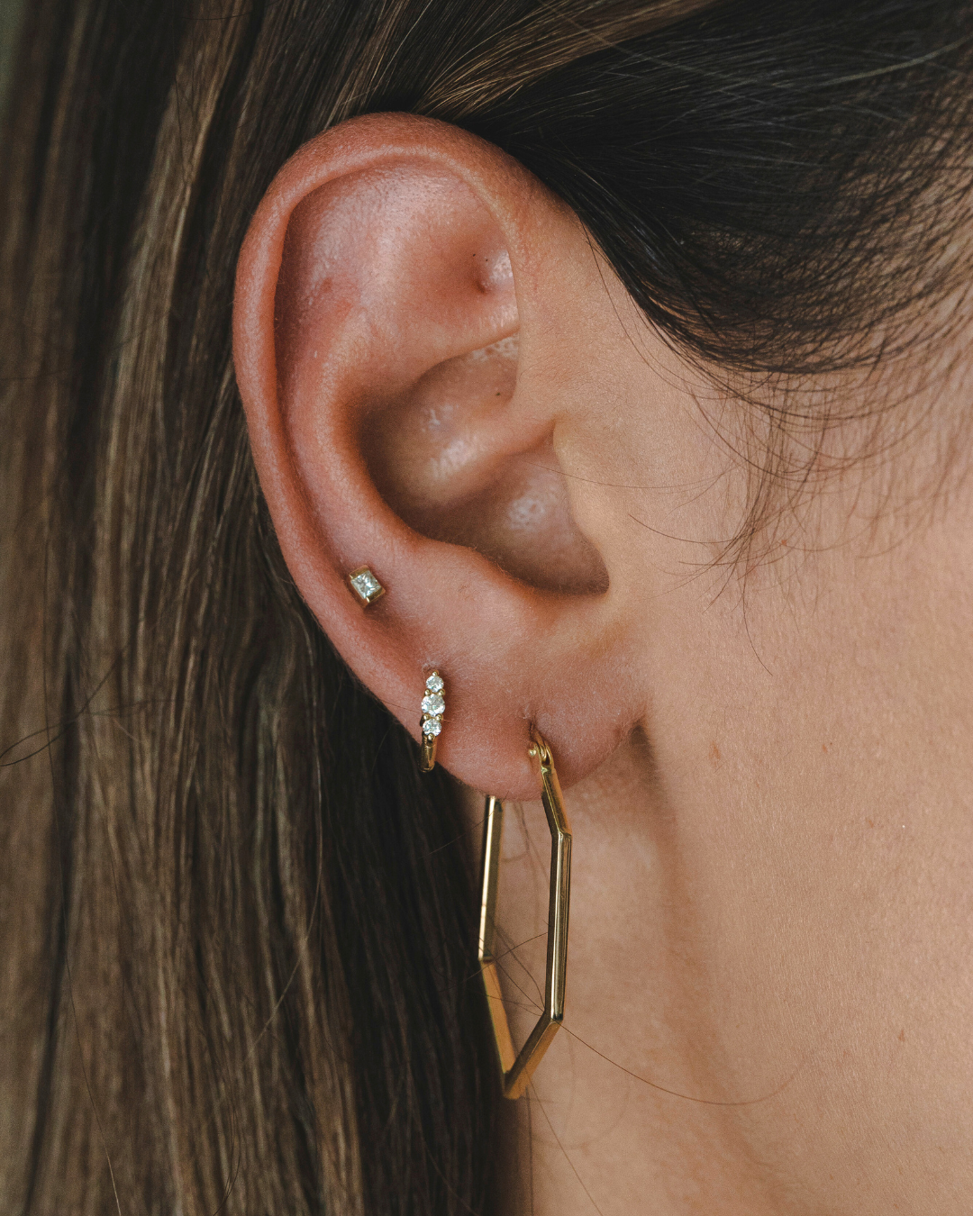 עגילי חישוק זהב לונה