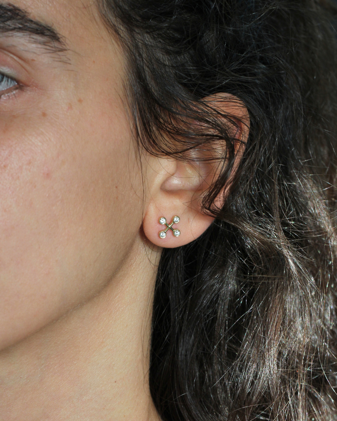 עגיל עמנואל יהלומים