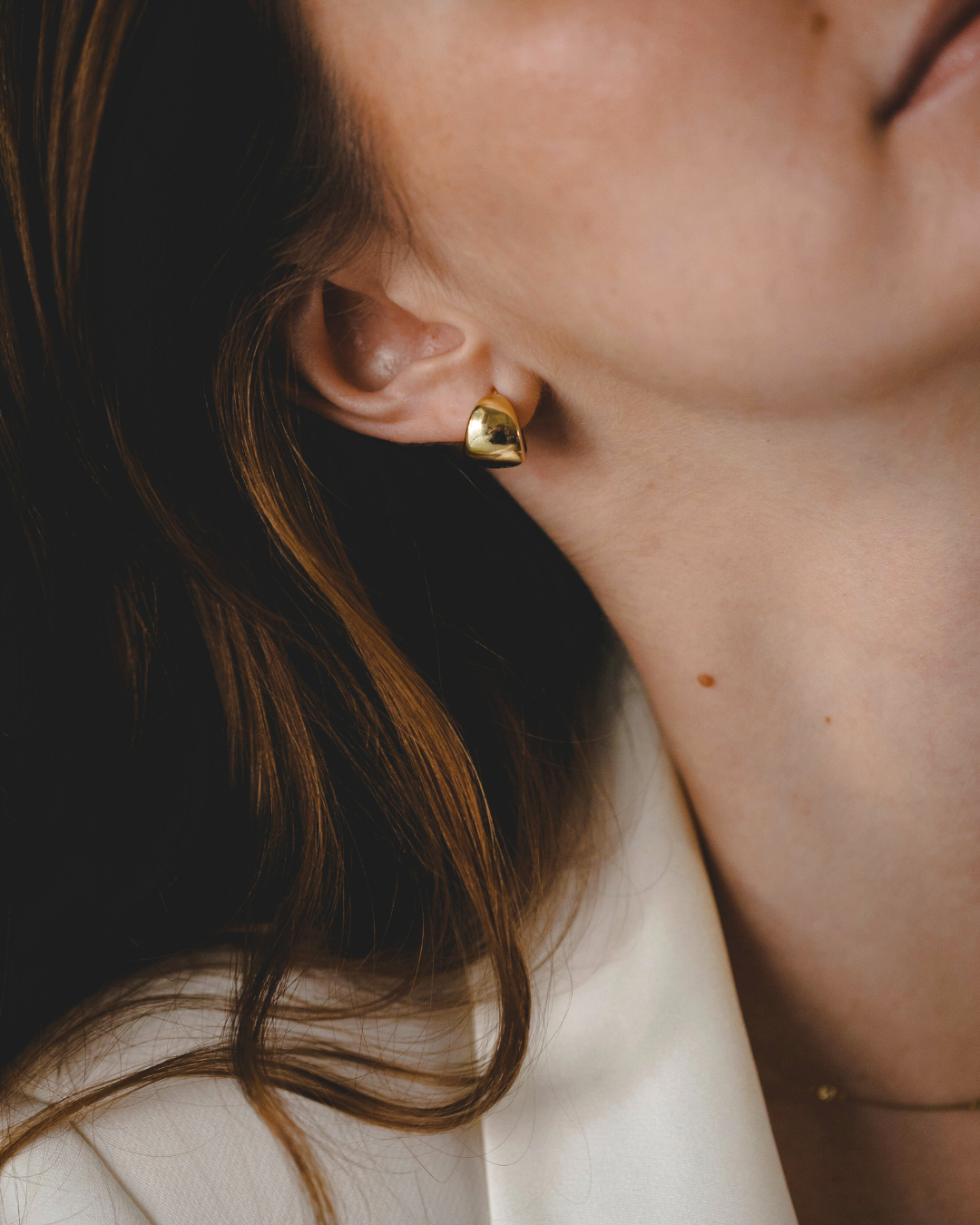 עגילי חישוק צ׳לסי