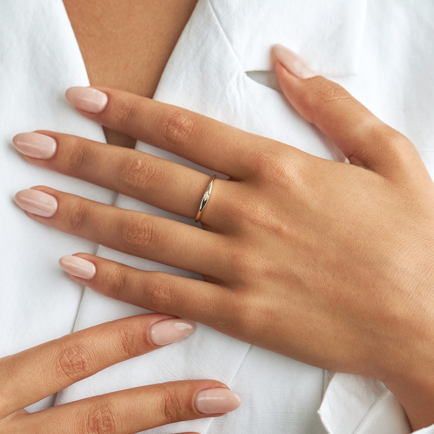 טבעת ג׳קי יהלום אחד שיבוץ כוכב