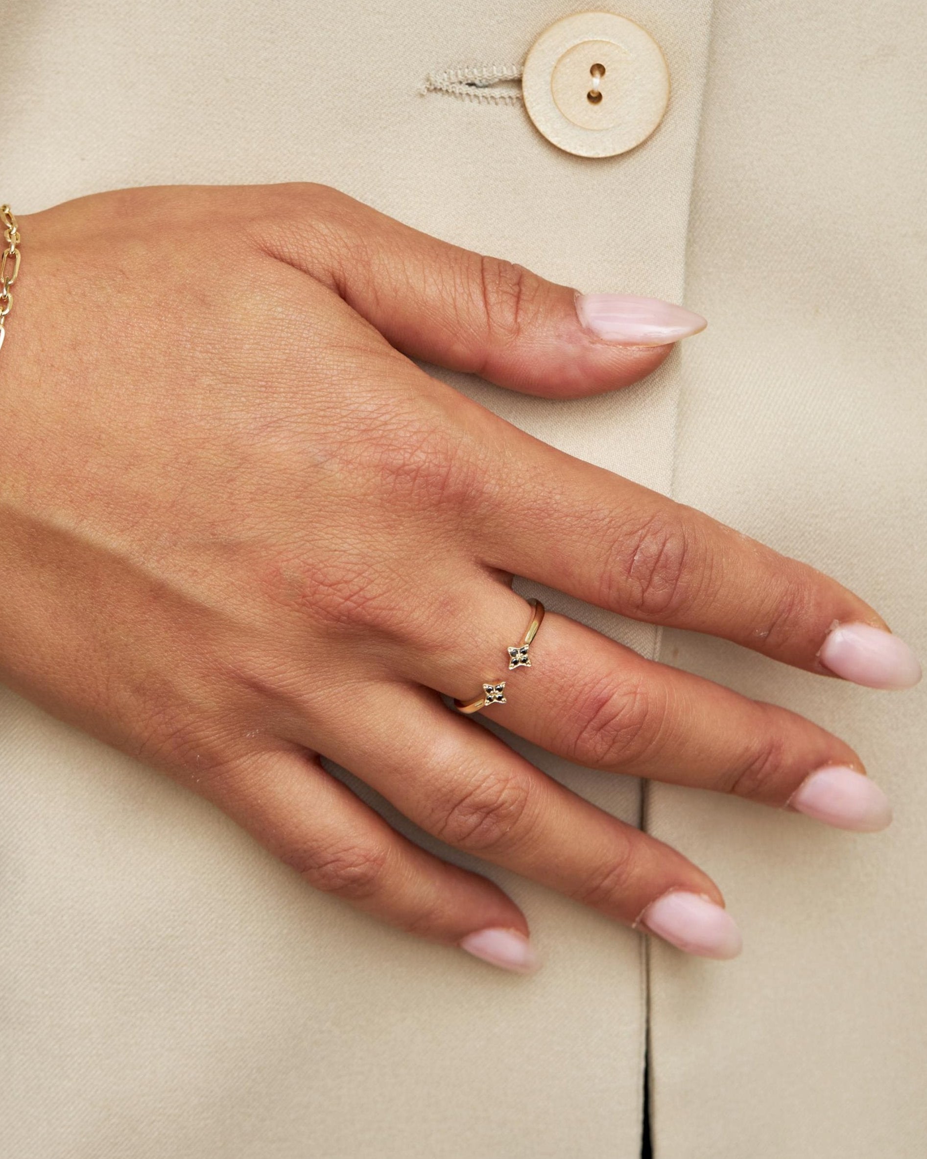 טבעת מרקורי יהלומים שחורים