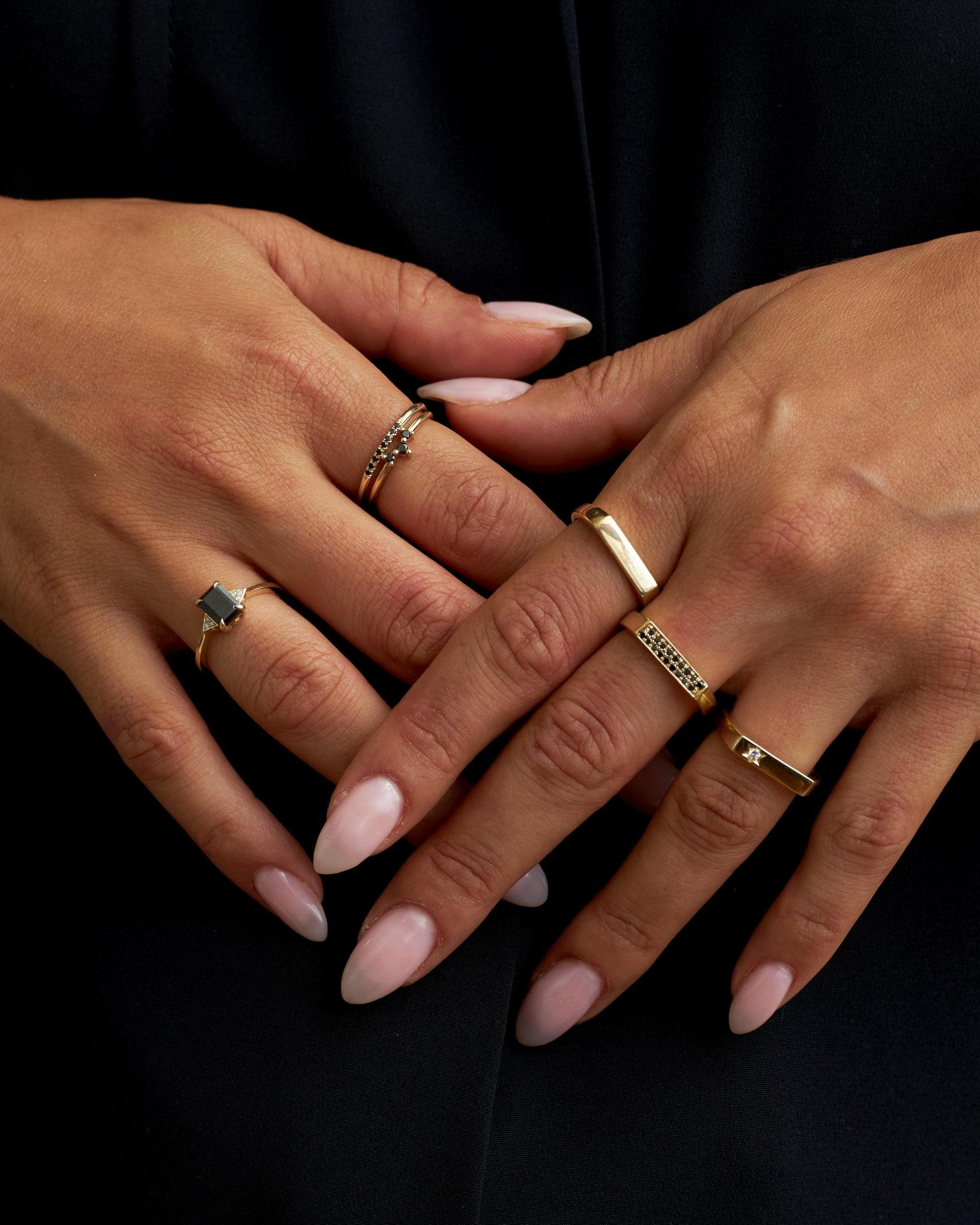 טבעת פרידה יהלומים שחורים