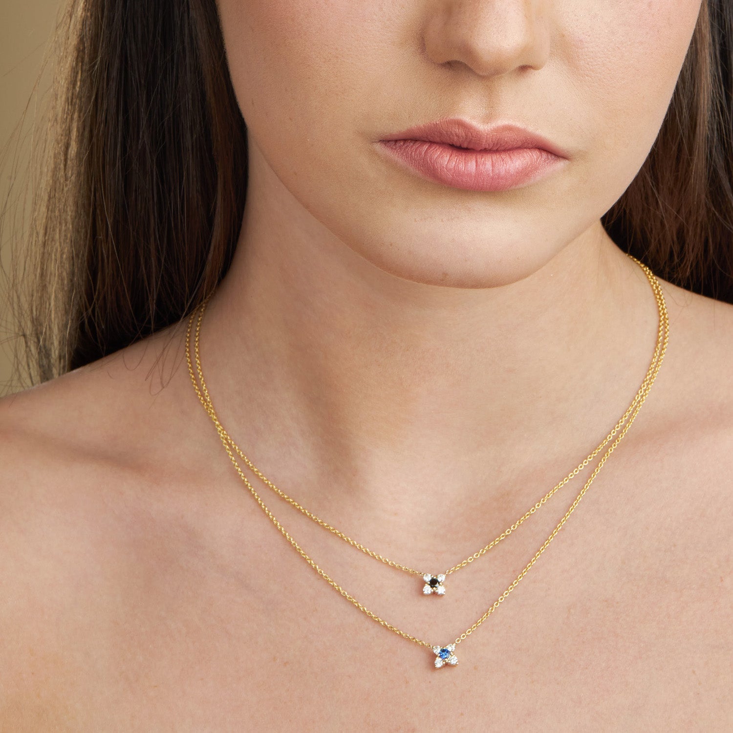 שרשרת ולנטינה עם יהלומים לבנים וספיר