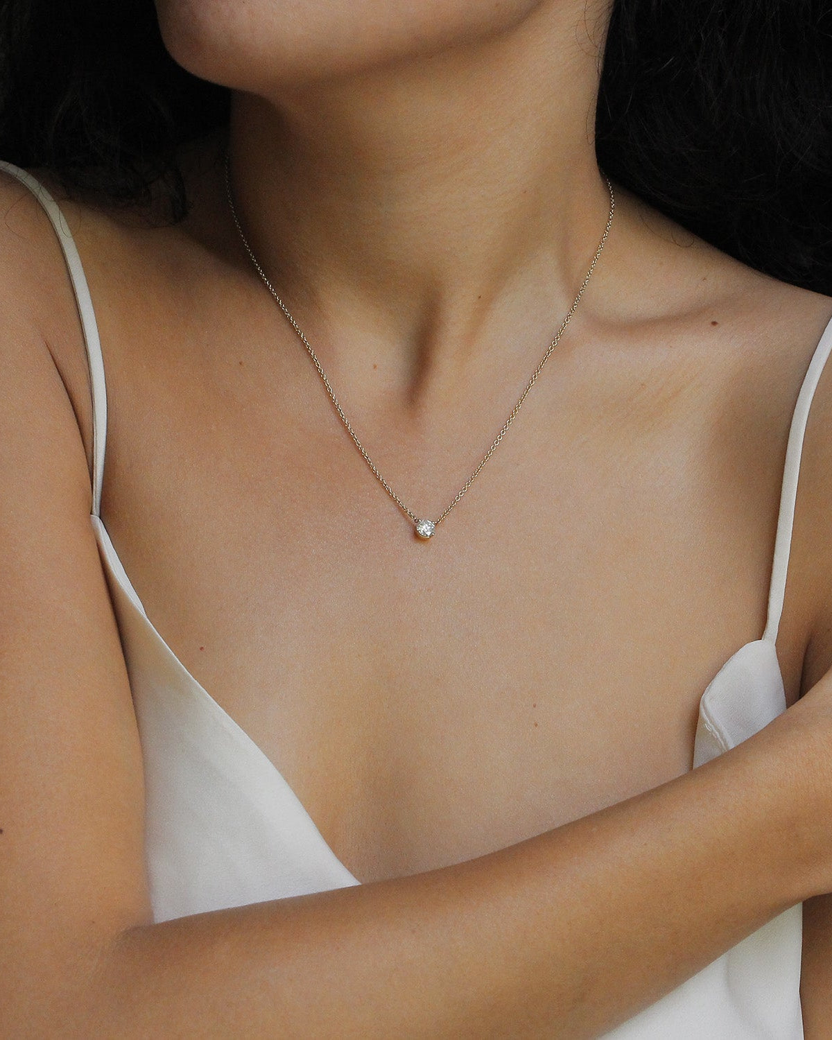 שרשרת אנאבל עם יהלום לבן 5ממ