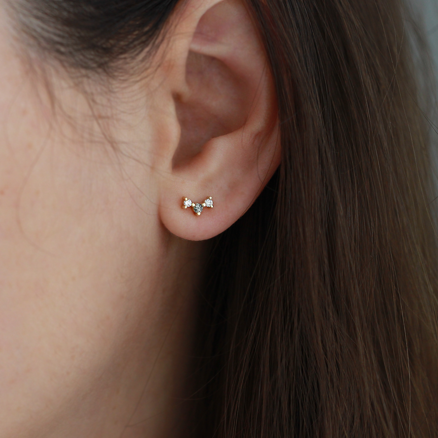 עגיל פרידה יהלומים לבנים ואפורים