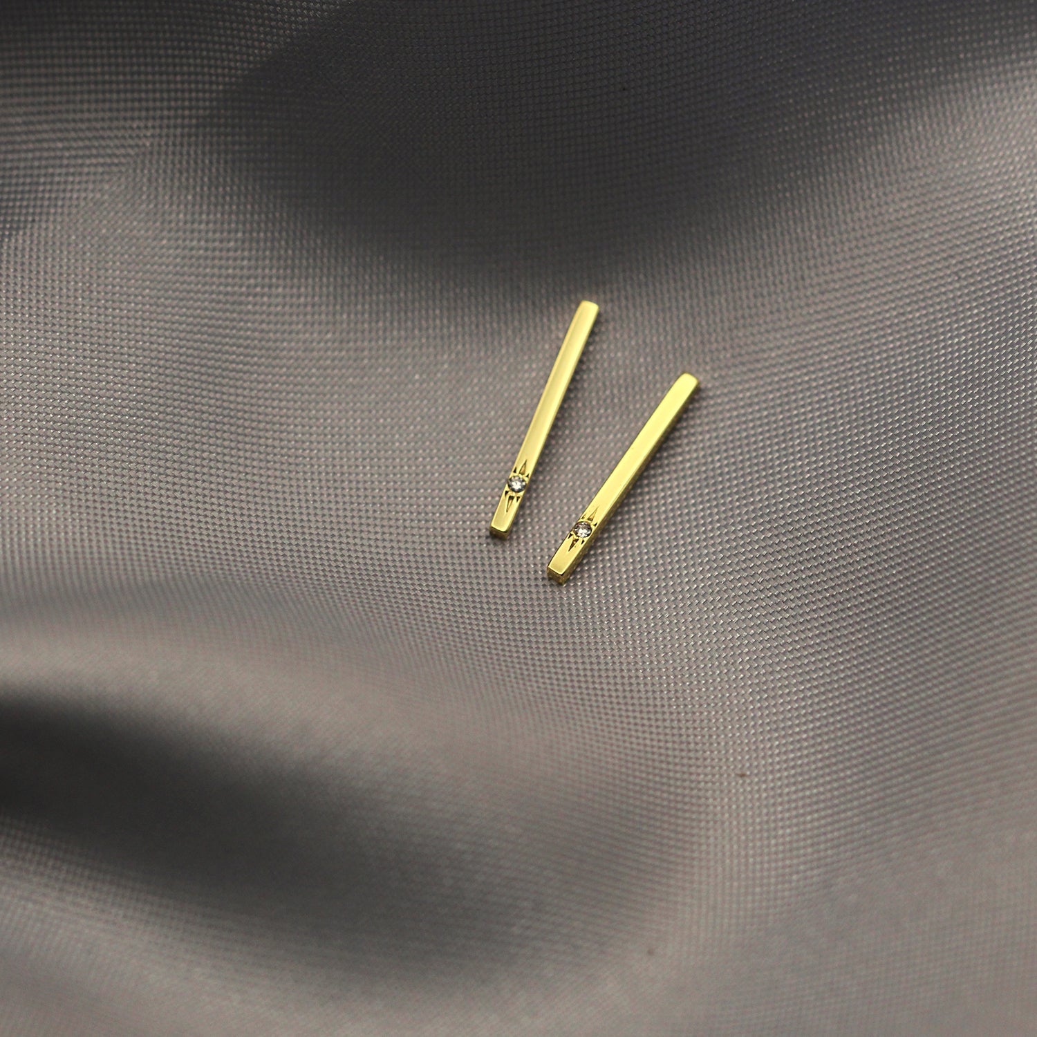 עגיל בר ארוך יהלום בשיבוץ כוכב