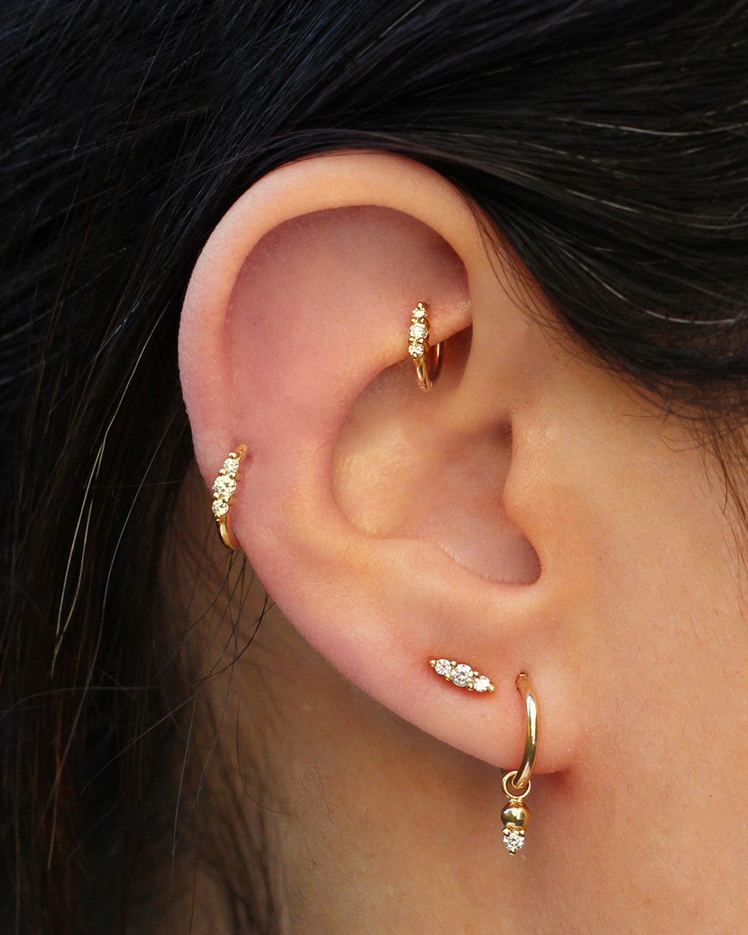 עגיל אודרי עם יהלומים לבנים